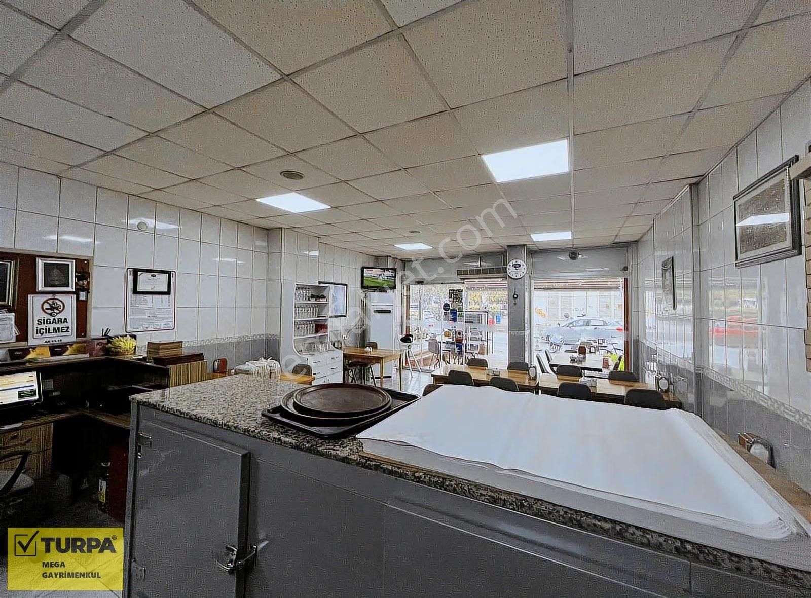 Bostanlı Merkezi Konumda Bacalı Ruhsatlı Pide Ve Kebap Salonu - Görsel 4