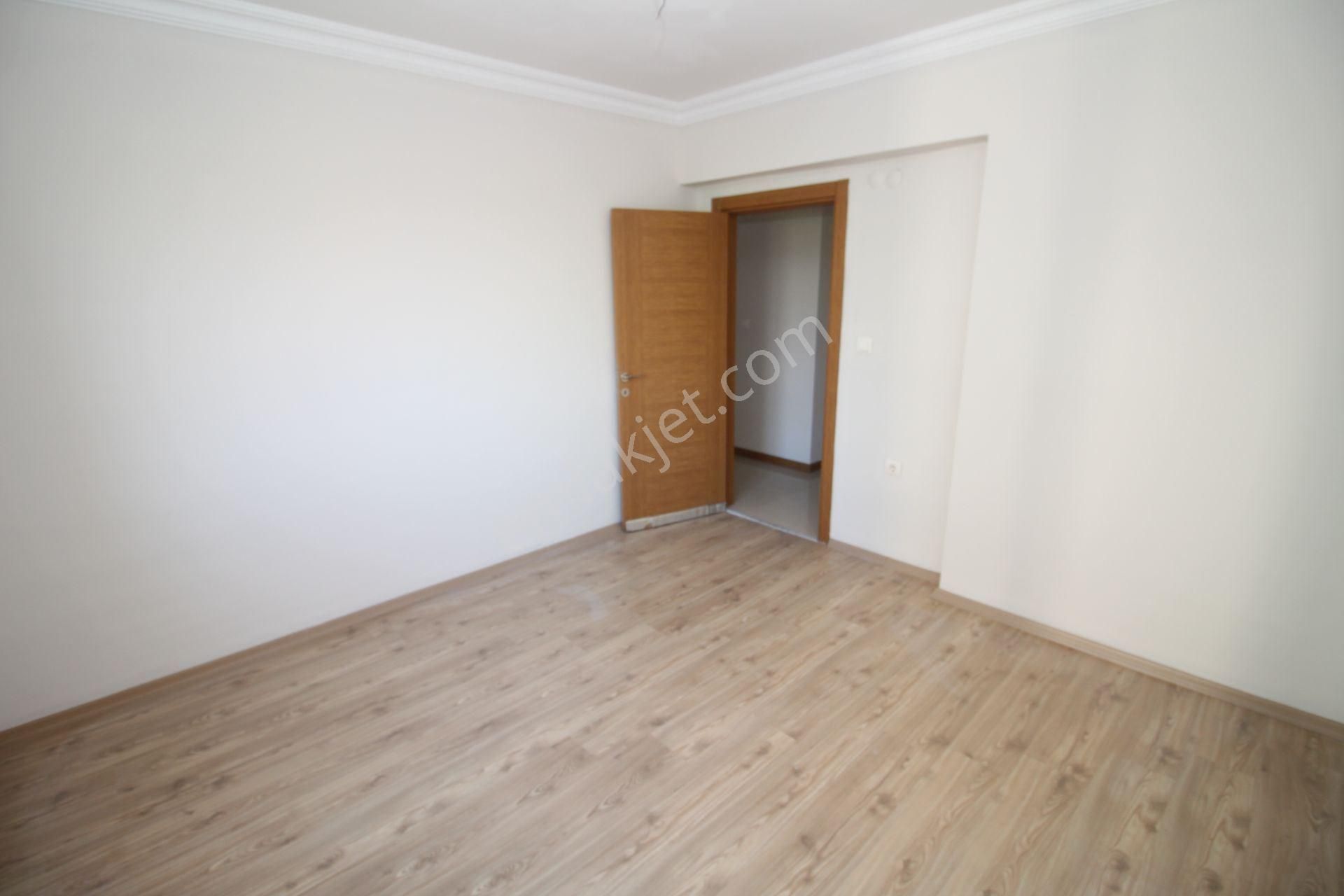 Ali Pehlivanoğlu Konutlarında Arakat Ebeveyn Banyolu 3+1 - Görsel 27