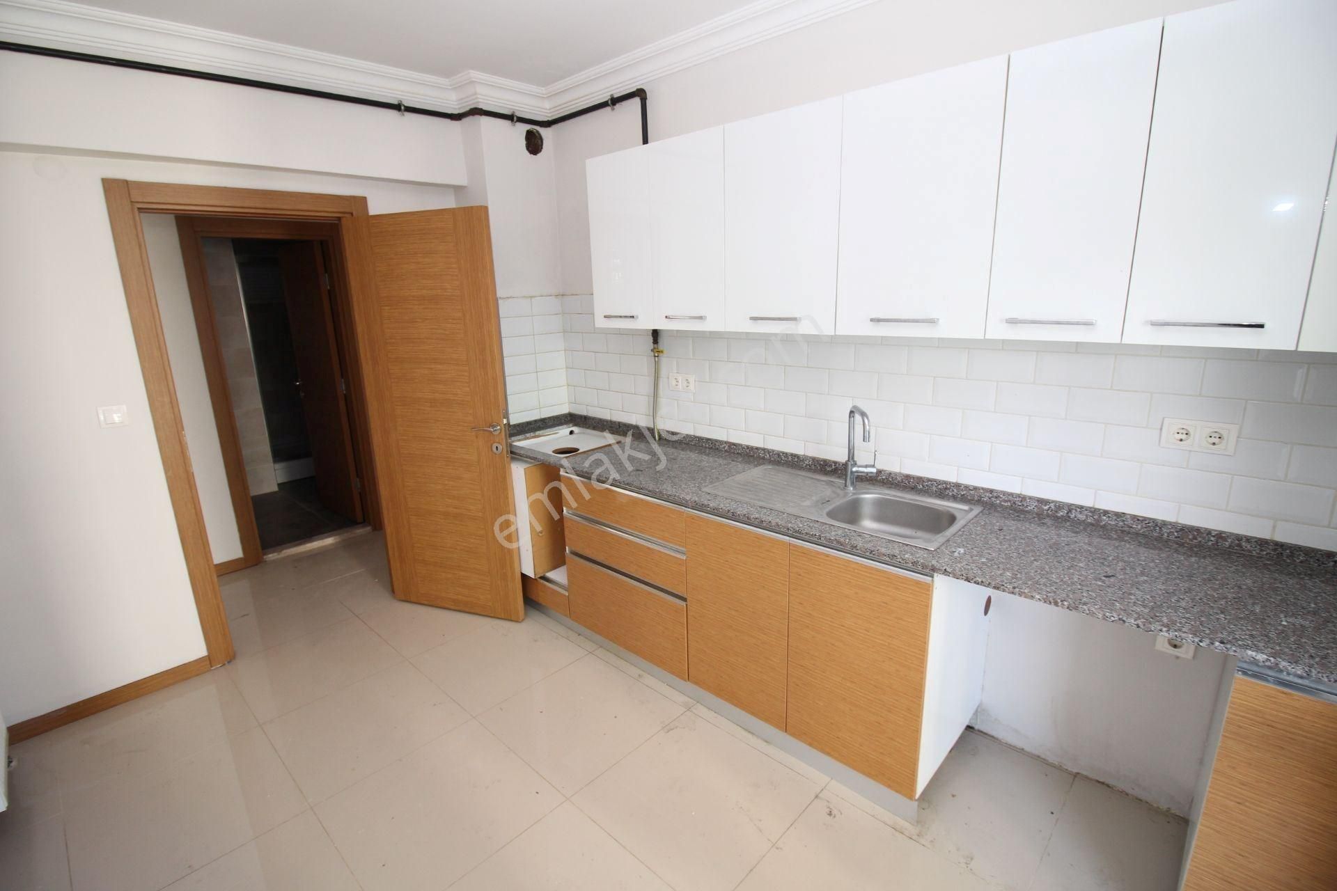 Ali Pehlivanoğlu Konutlarında Arakat Ebeveyn Banyolu 3+1 - Görsel 19