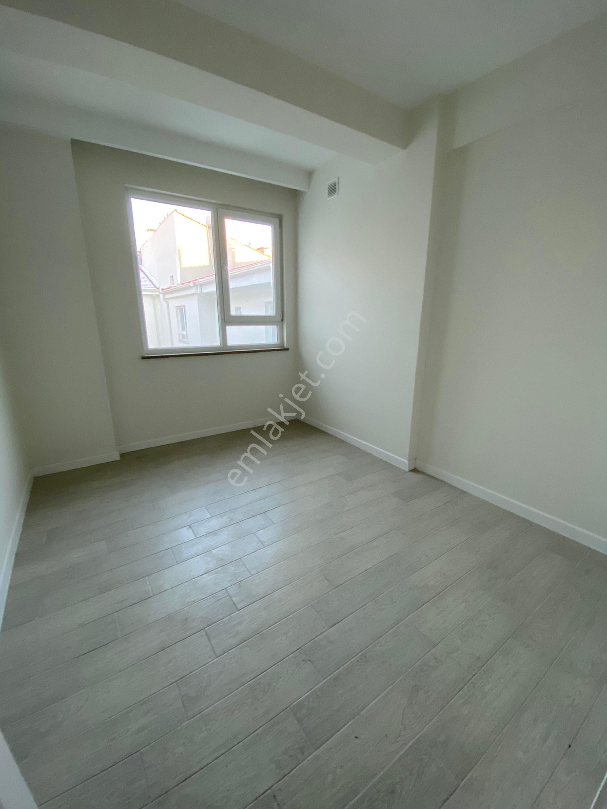 Çamlıca Da Satılık Özel Garajlı 2+1 Daire - Görsel 12