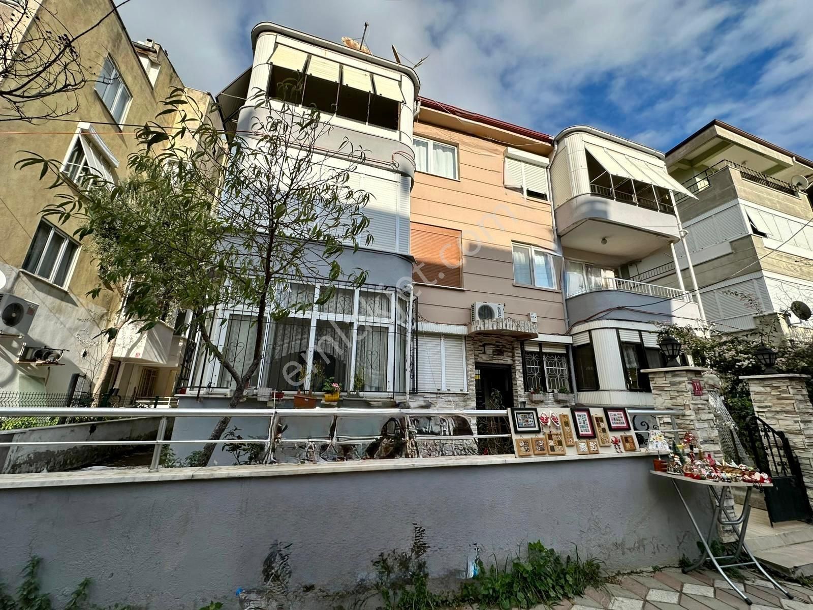 Akçay Sezgin Emlaktan Yatırım Fırsatı ! Merkezde Uygun Fiyat 2+1