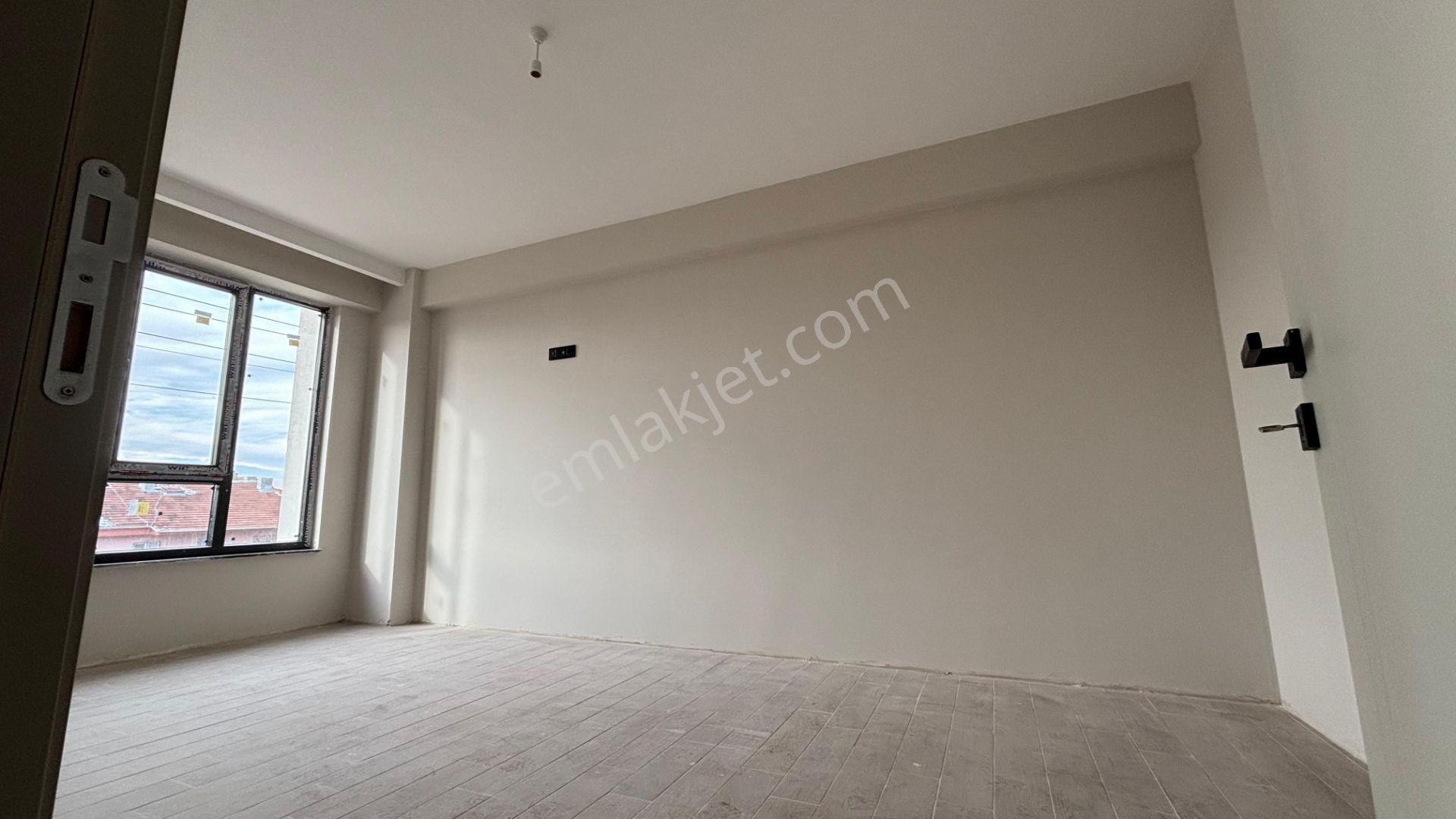 Recep Ümit Emlak'tan 71 Evler Mah. Ankara-eskişehir Çevre Yolu Yakını Özel Garajlı 2+1 Daire Ce32 - Görsel 19