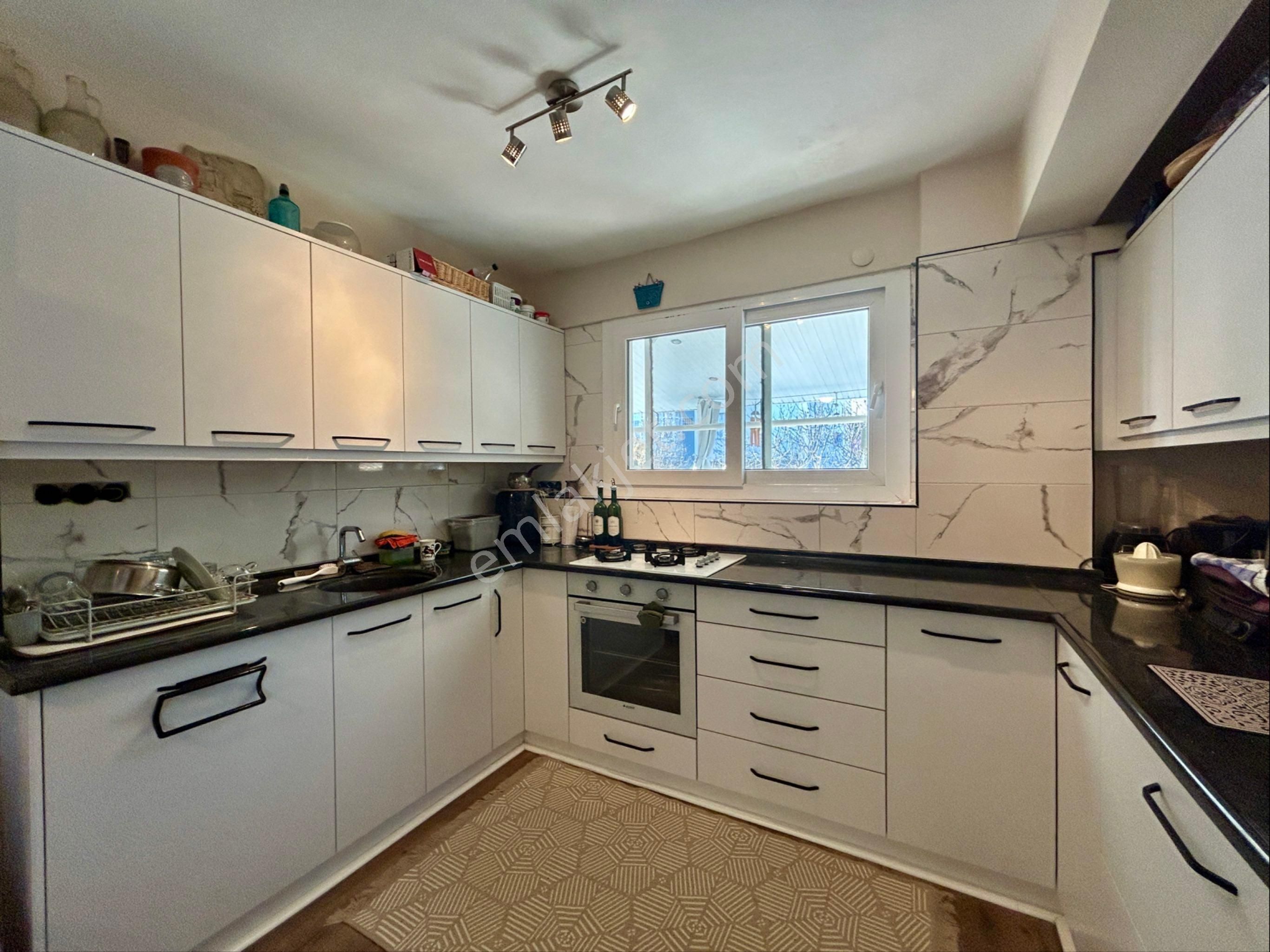 Yavansuda Denize 250m Özel Havuzlu Doğalgazlı 5+1 Villa - Görsel 16