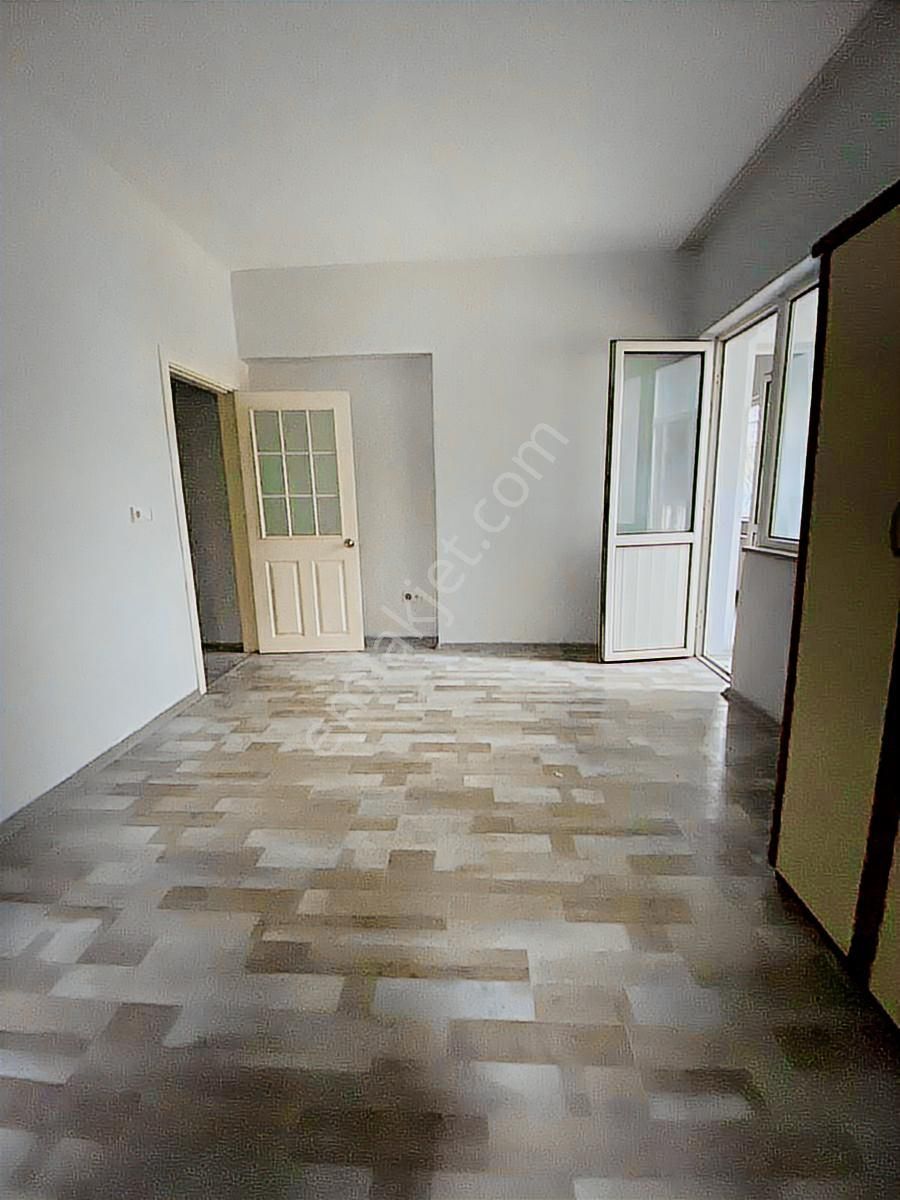 Beylikdüzü Metrobüse Yakın 3+1 Satılık - Görsel 16