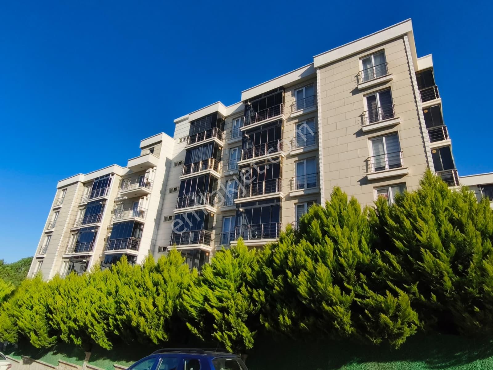 Truva/nazım Demirci'den Atakum Körfez'de Eşyalı Satılık 1+1