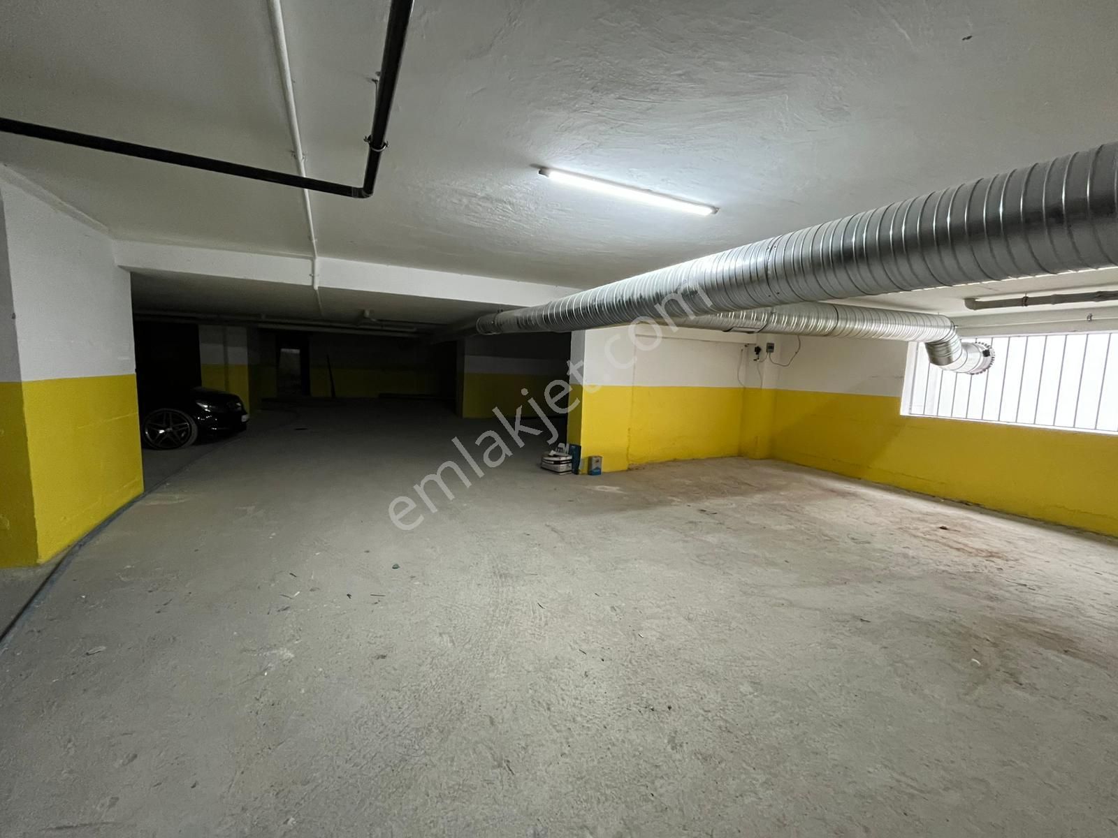 Büyükçekmece Sahilde Ultra Lüks Site İçinde Denize Sıfır Manzaralı 2+1 Daire - Görsel 18