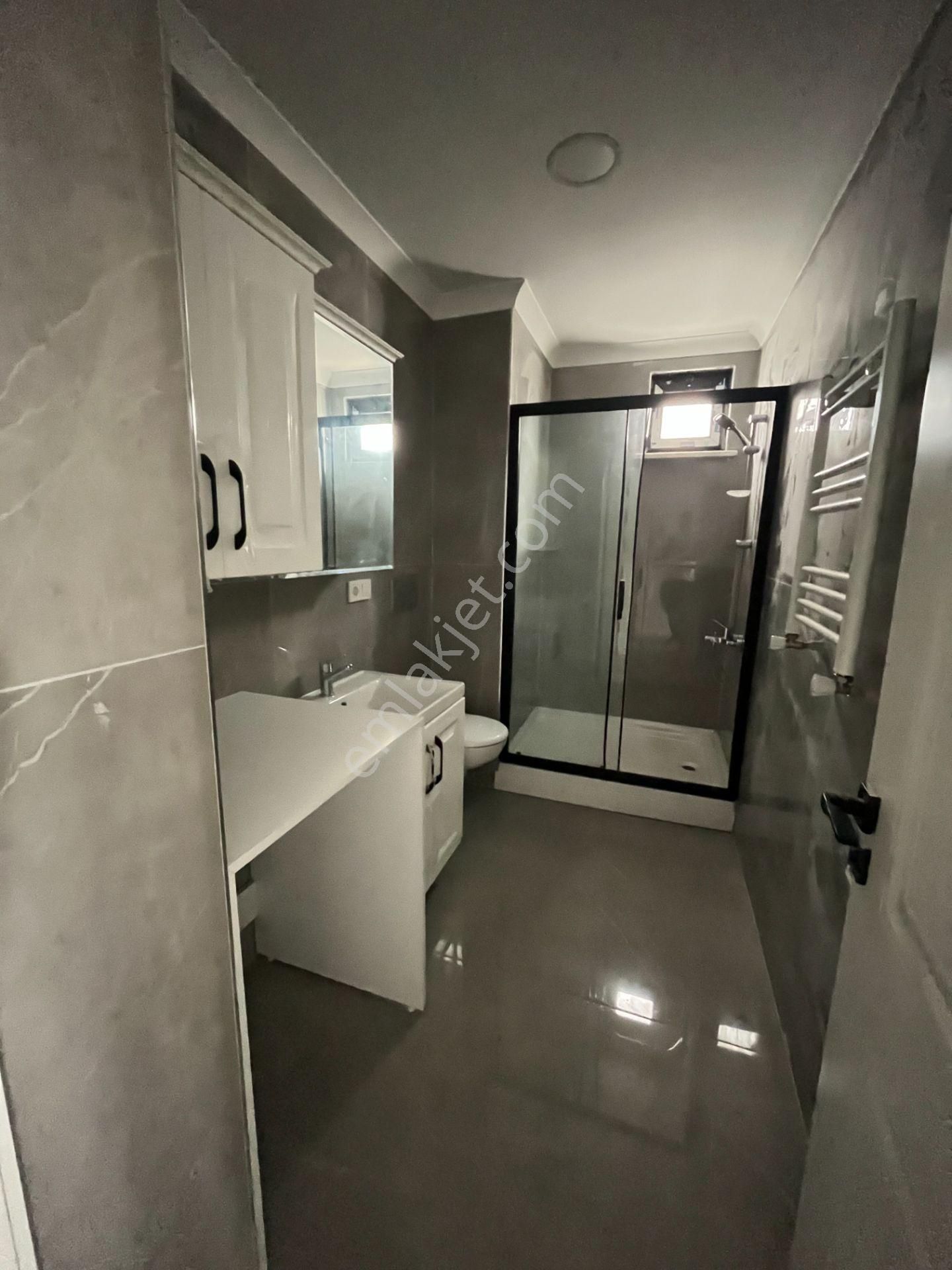 Büyükçekmece Sahilde Ultra Lüks Site İçinde Denize Sıfır Manzaralı 2+1 Daire - Görsel 11