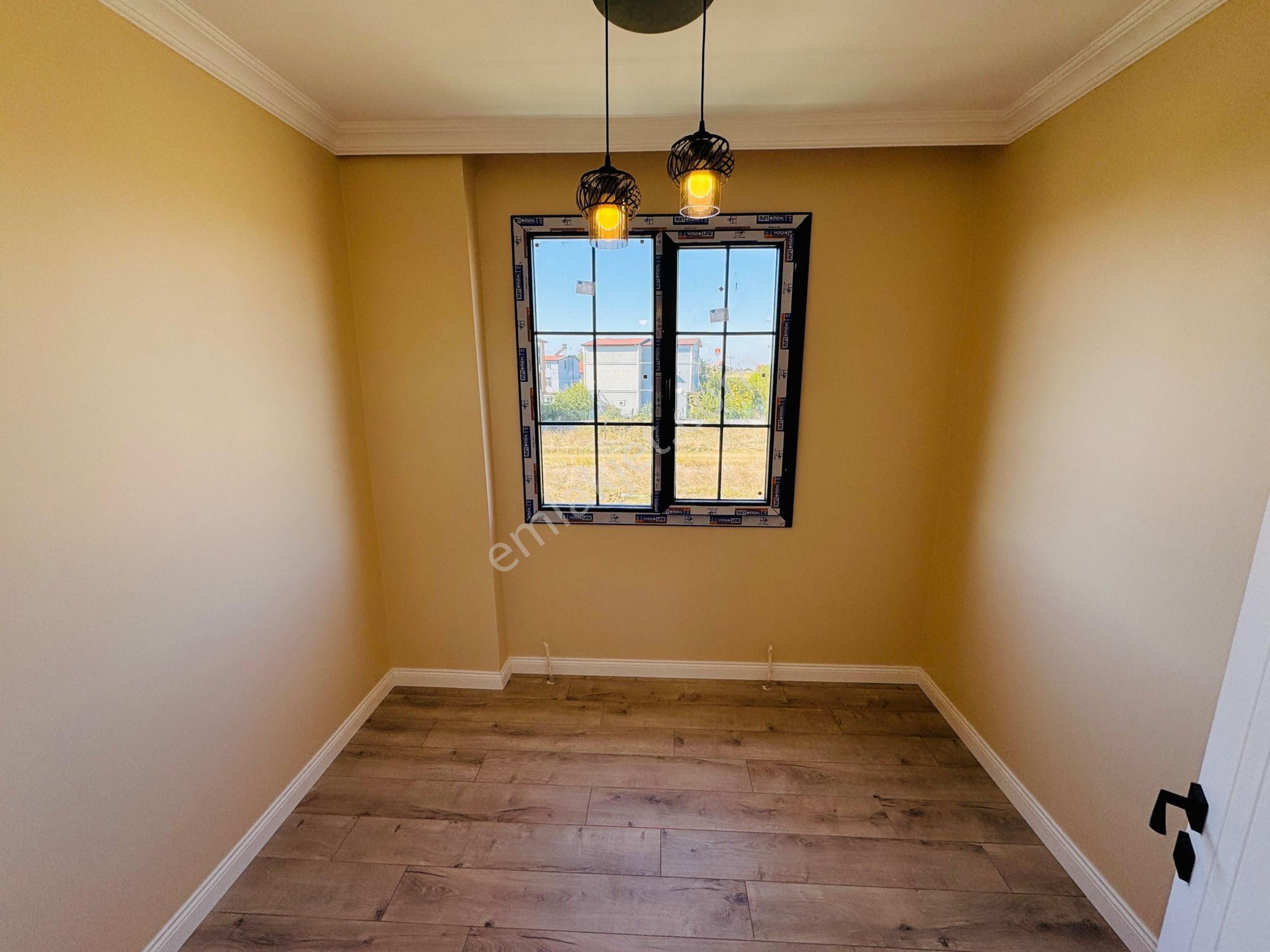 🌴 Denize Yakın Konumda, Bahçeli Ve Havuzlu 2+1 Villa | 300 M² Arsa Kanat Emlaktan Satılık Villa - Görsel 15