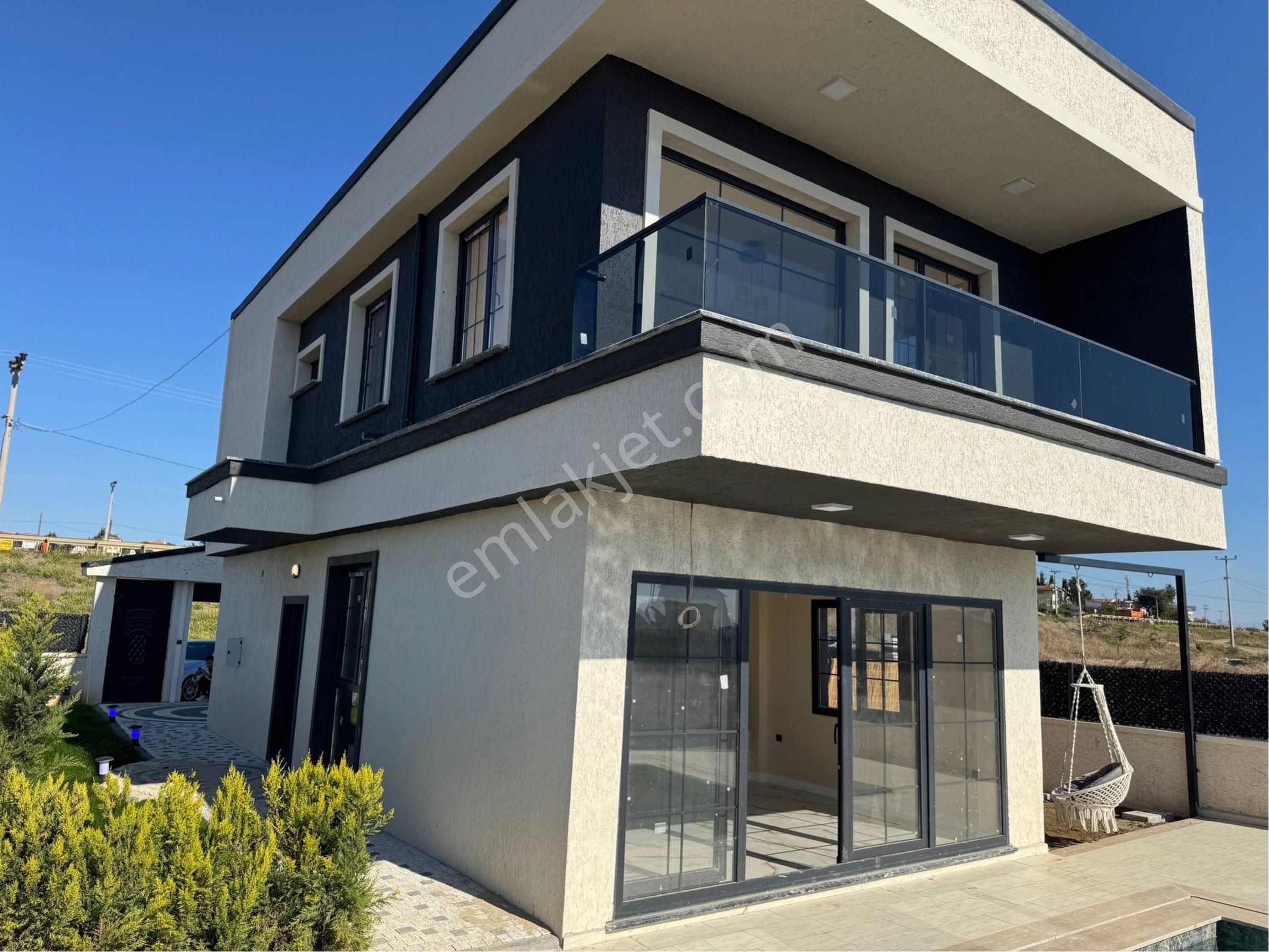 🌴 Denize Yakın Konumda, Bahçeli Ve Havuzlu 2+1 Villa | 300 M² Arsa Kanat Emlaktan Satılık Villa - Görsel 19