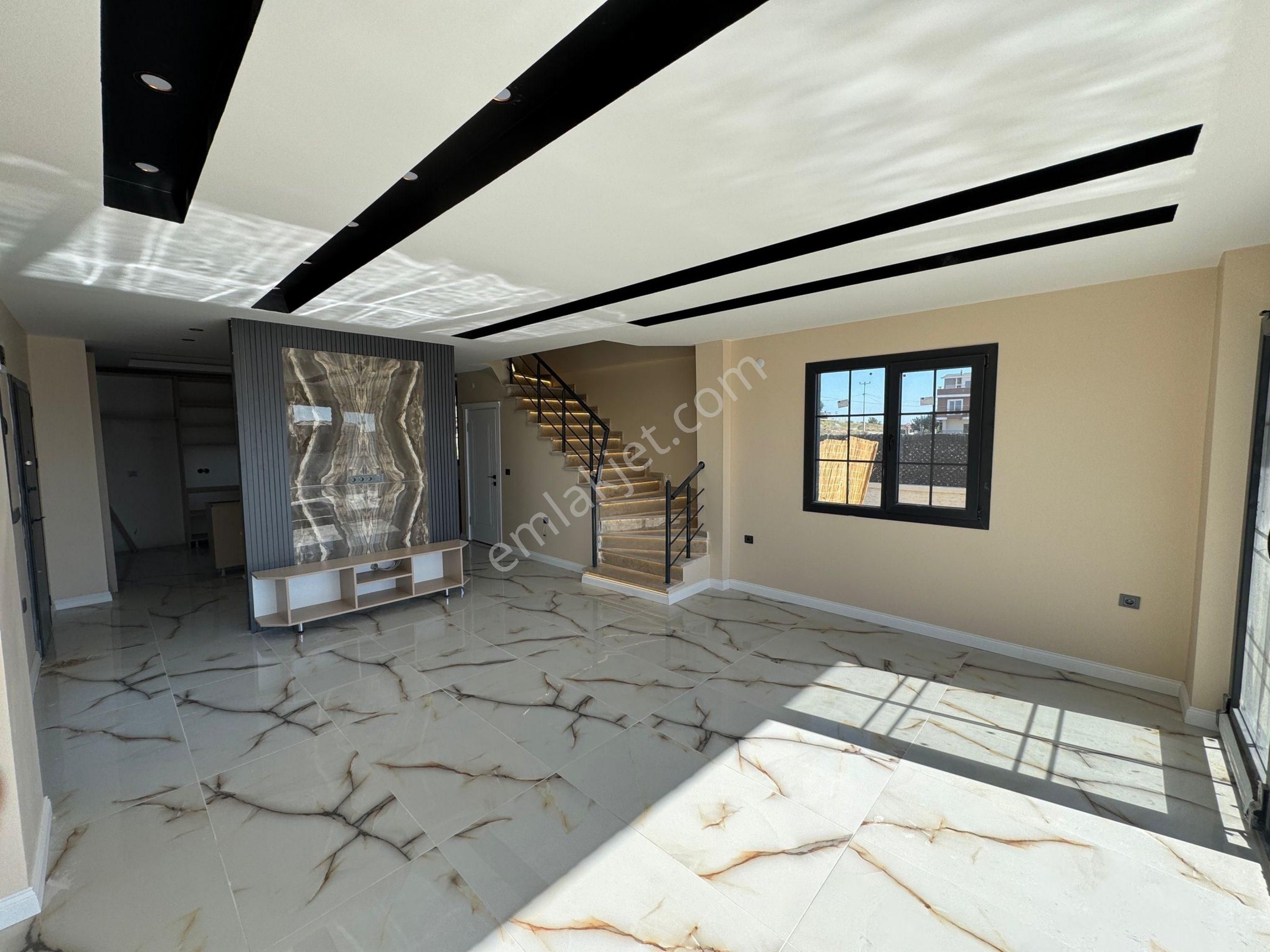 🌴 Denize Yakın Konumda, Bahçeli Ve Havuzlu 2+1 Villa | 300 M² Arsa Kanat Emlaktan Satılık Villa - Görsel 20