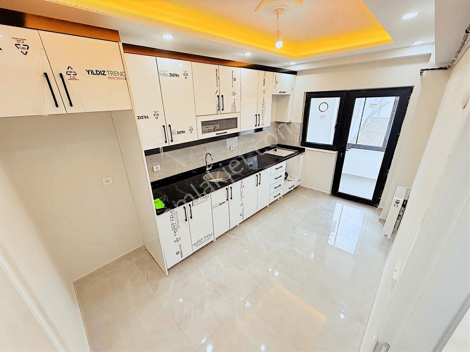 Pusula İnşaatan Cebeci Mah2+1 100m2 Çift Cephe Ara Kat Daire