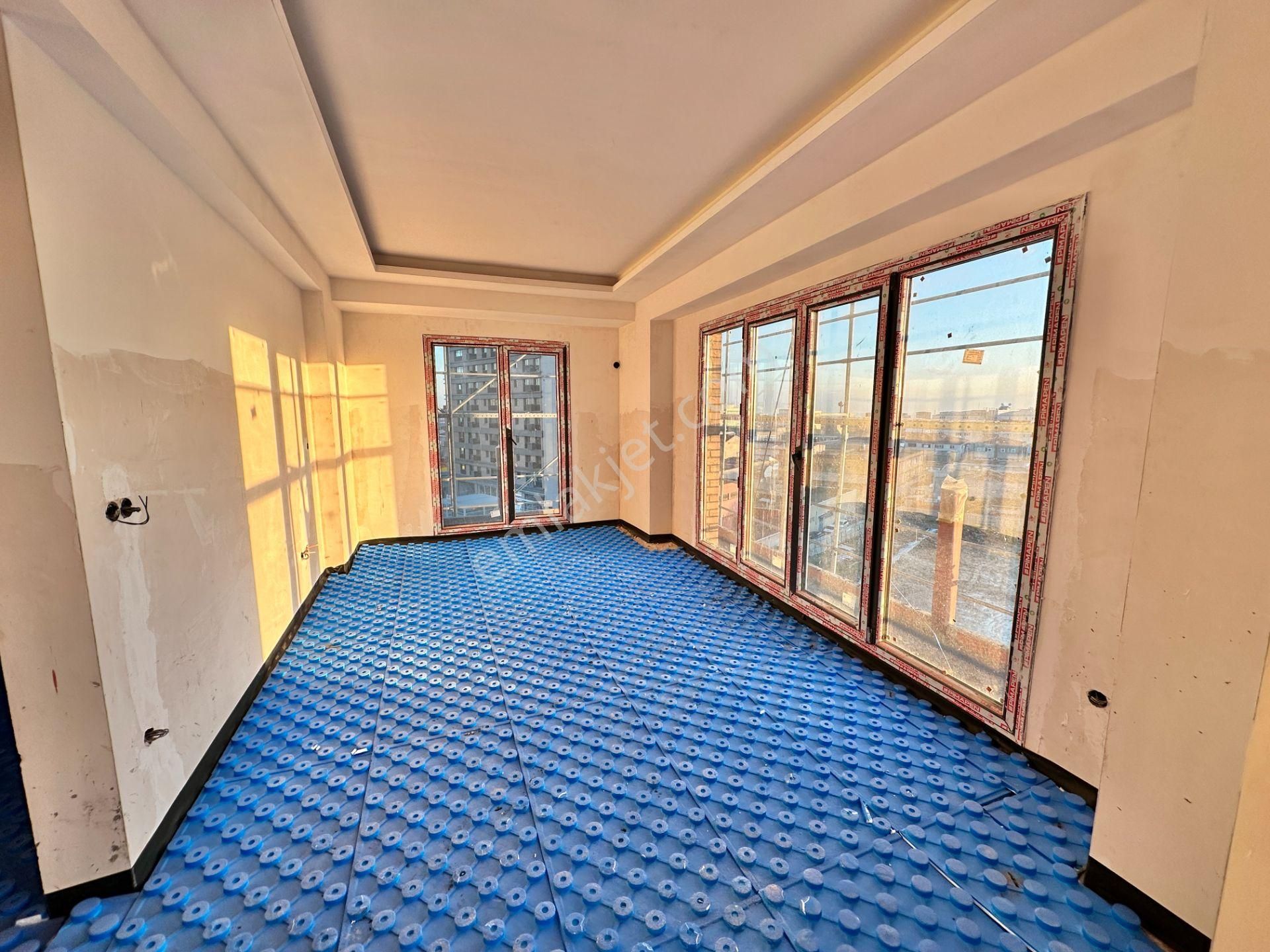 Dyn Çarşı'da Çift Banyolu,balkonlu,manzaralı 2+1 Satılık Daire - Görsel 15