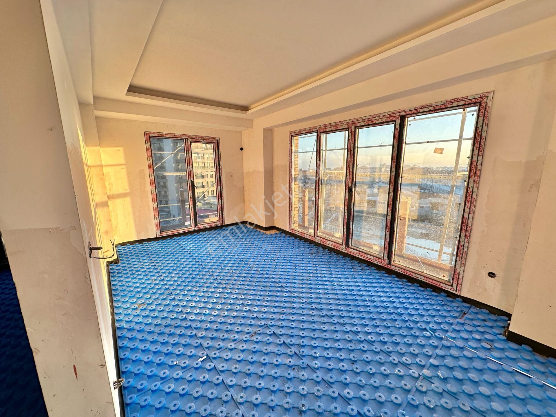 Dyn Çarşı'da Çift Banyolu,balkonlu,manzaralı 2+1 Satılık Daire - Görsel 16