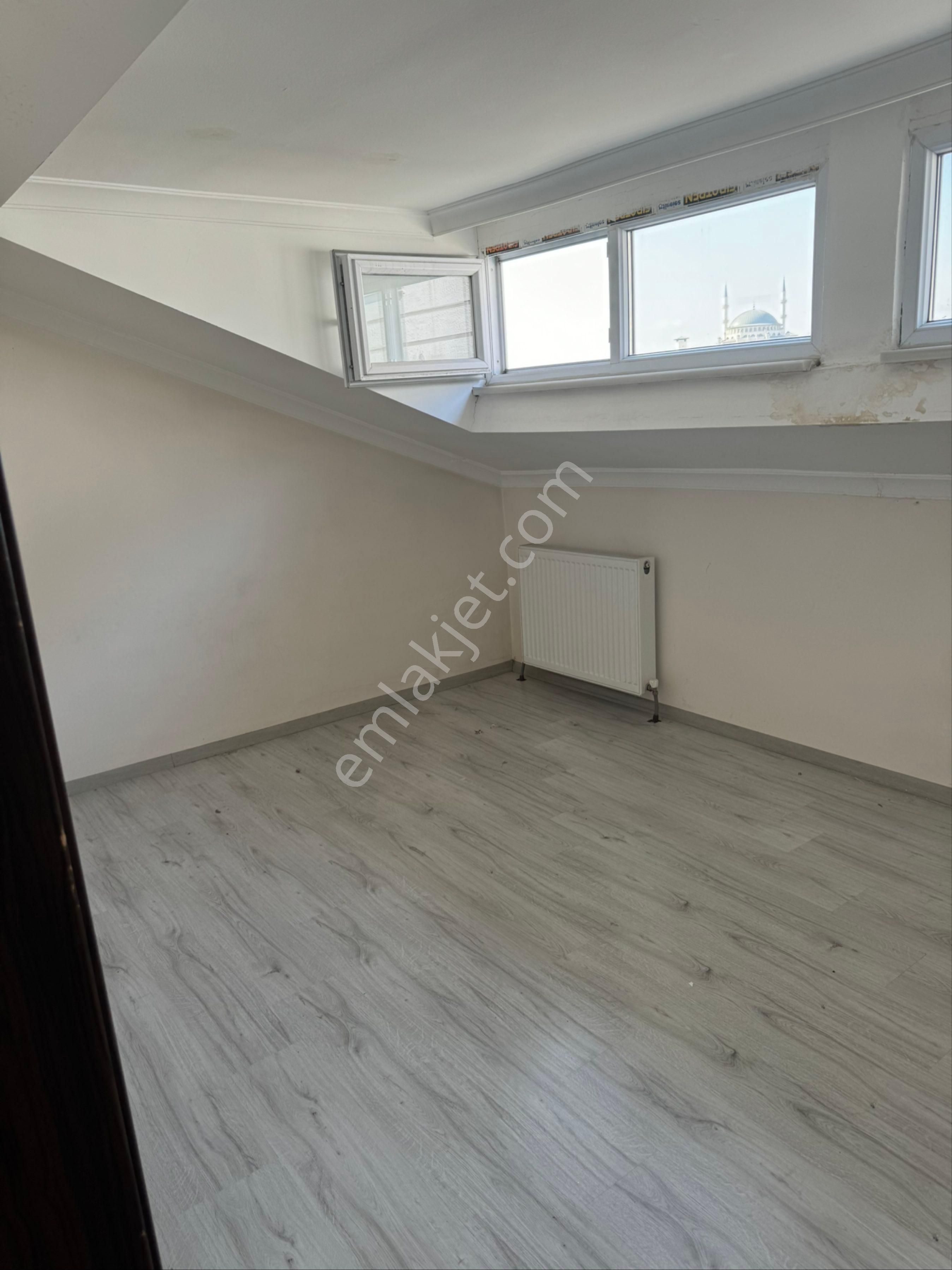 Elaza İnvest’en Tamamen Göl Manzaralı Yalı Dubleks Daire - Görsel 16
