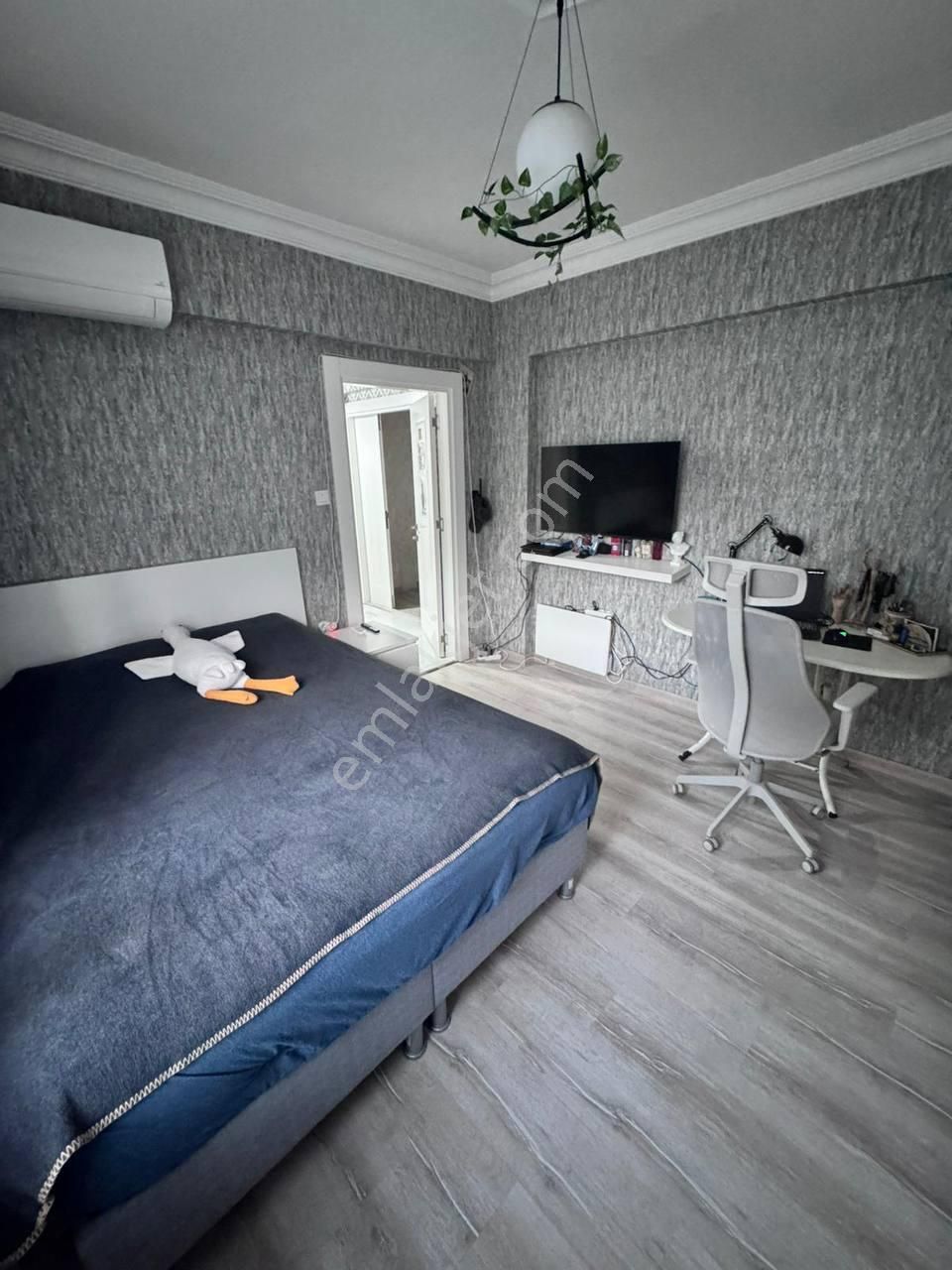 Denize 100 Mt Tamamen Tadilatlı Ful Eşyalı 3+1 Ayrı Mutfak Daire - Görsel 11