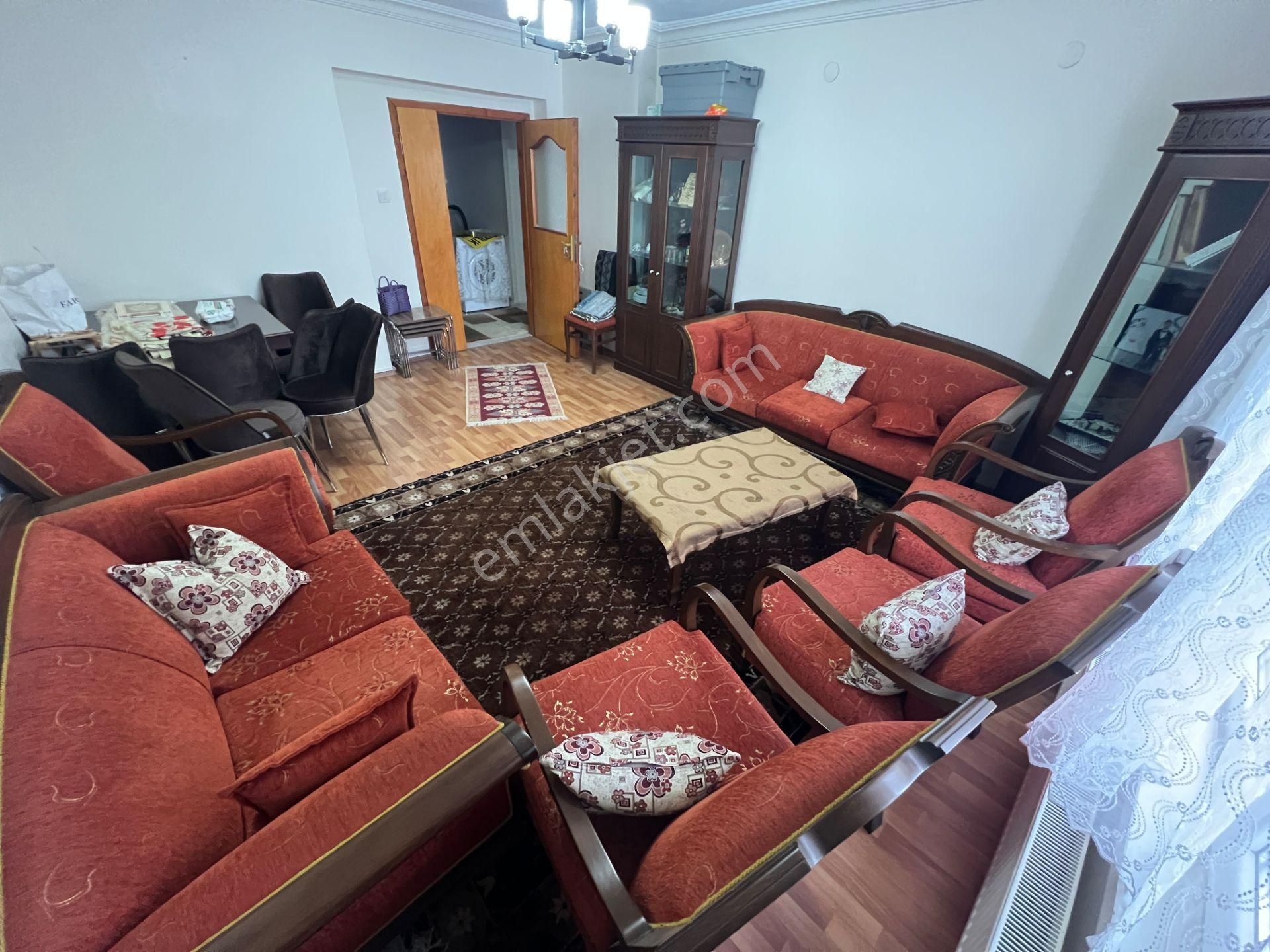 Etimesgut Piyade Mah. Cadde Üzerinde Katta 3+1 Satılık Daire