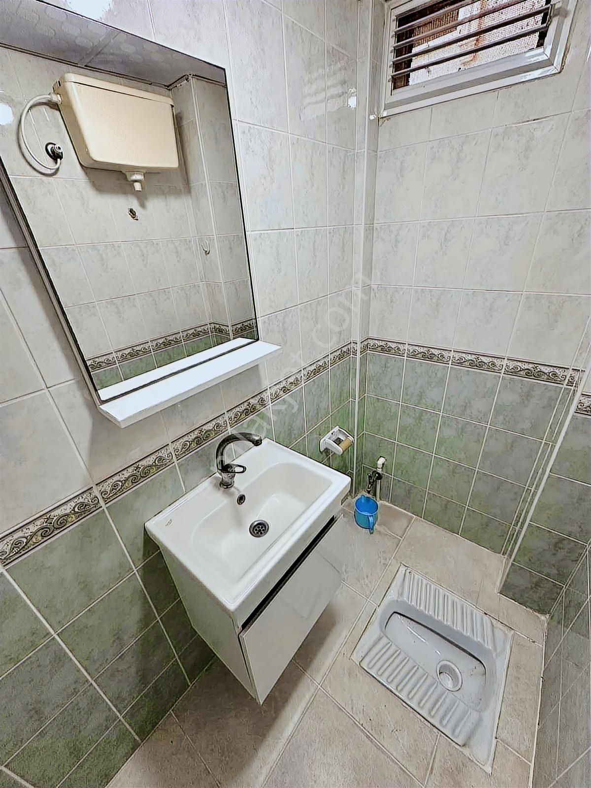 Acil Satılık !! Cadde Cepheli Teraslı Arakat 3+1 Fırsatı - Görsel 15
