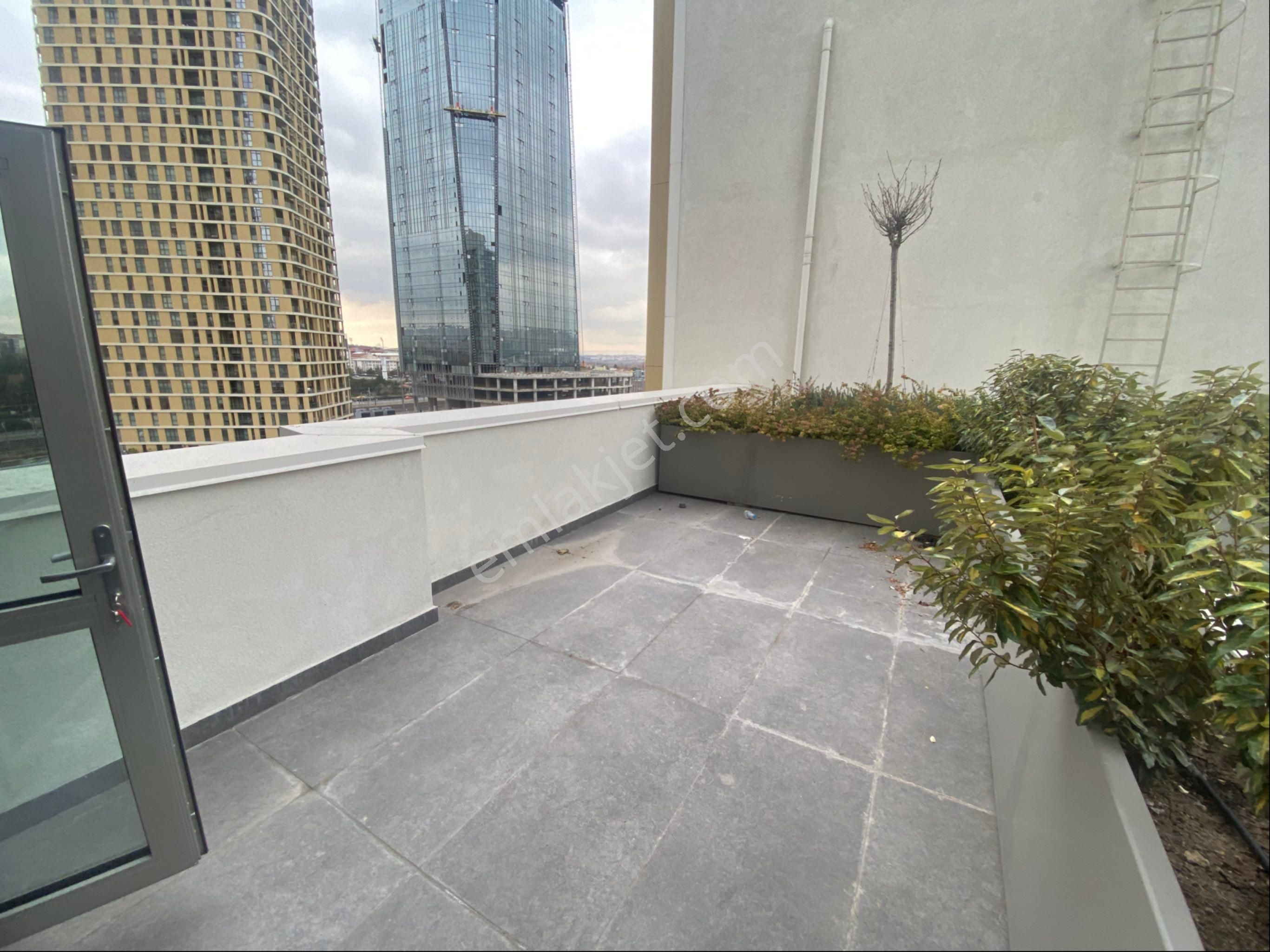 7. Kat / Çifte Dış Alan (balkon+teras) | Executive Suıt 101m2 - Görsel 8