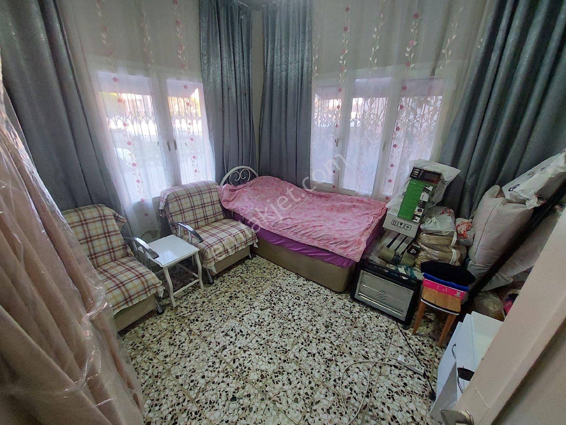 Döşeme Mahallesi Emniyet Müdürlüğü Civarında Yatırımlık Tek Katlı Müstakil Bina 2+1 Bahçeli !!! - Görsel 9