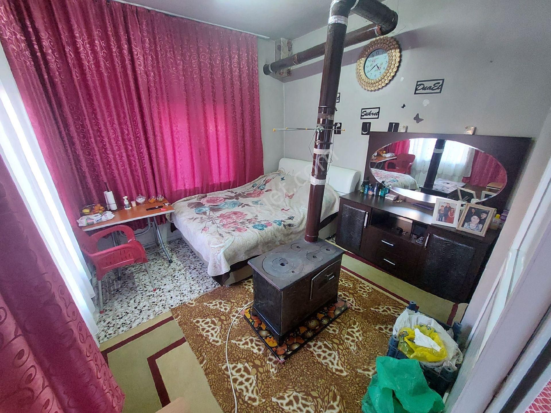 Döşeme Mahallesi Emniyet Müdürlüğü Civarında Yatırımlık Tek Katlı Müstakil Bina 2+1 Bahçeli !!! - Görsel 17