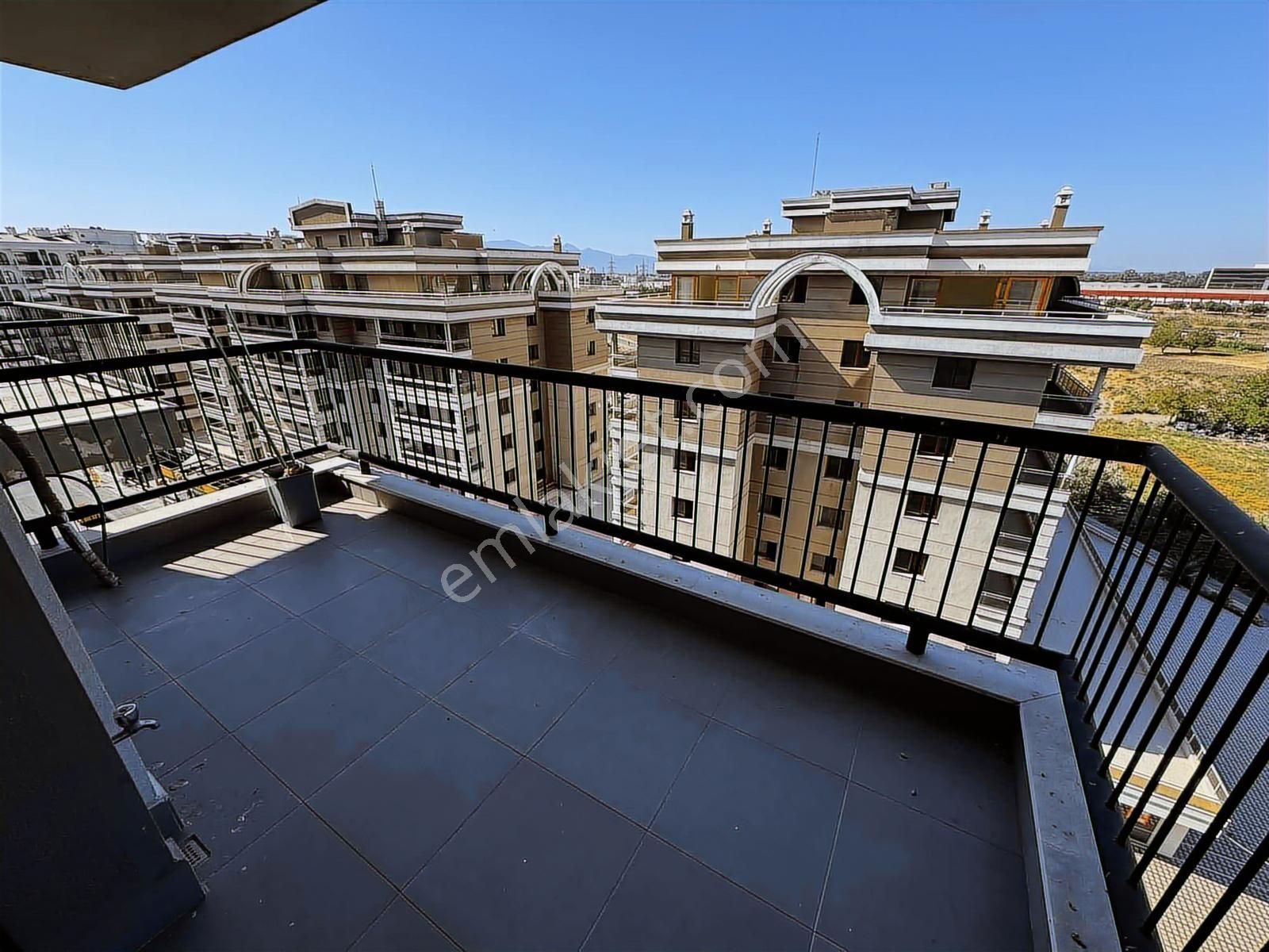 İzmir Çiğli Balatçık Mh Siena Loft Sitesi 2+1 Eşyalı Daire Cb-ph - Görsel 10