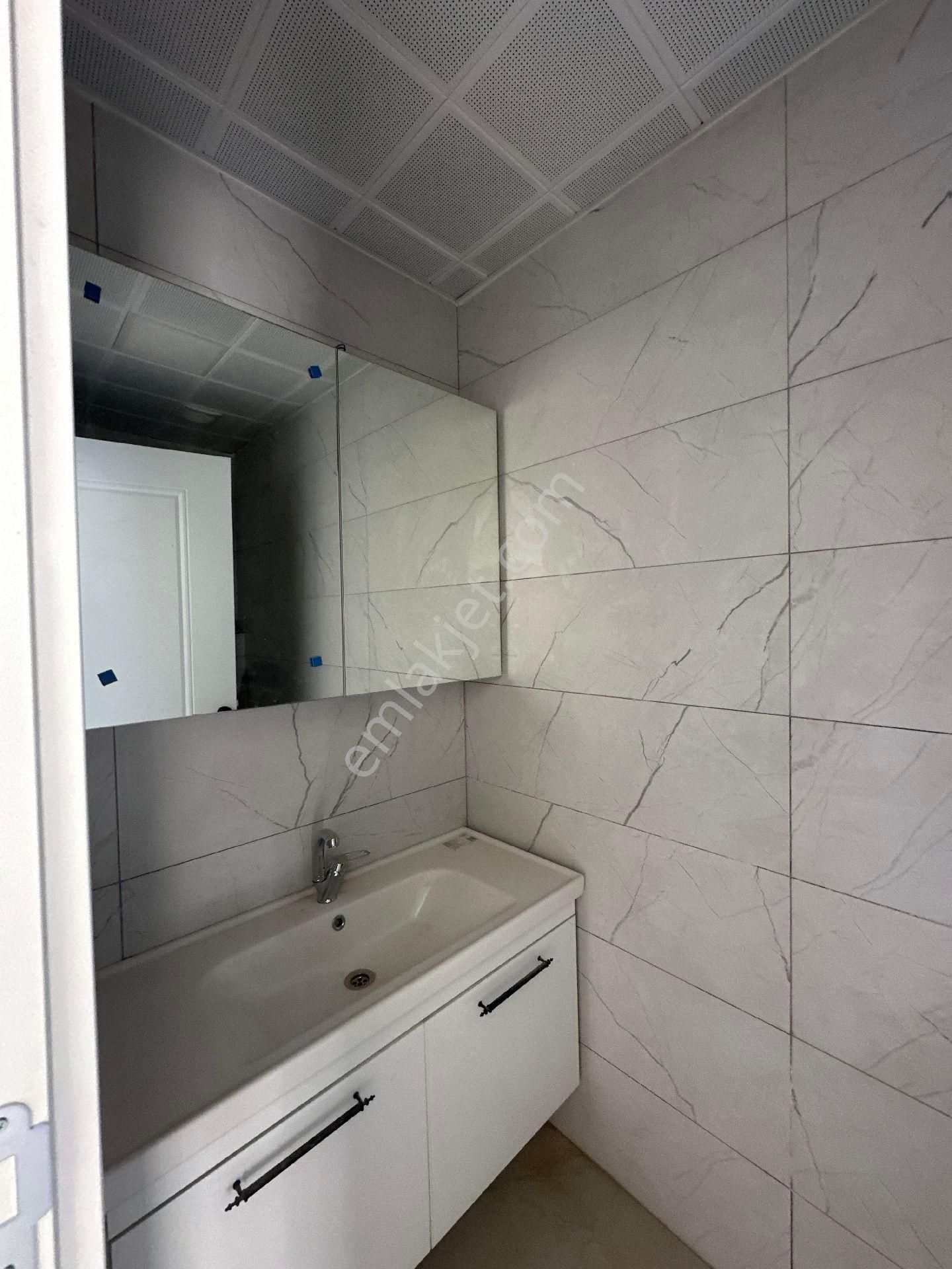 Satılık 3+1 Daire Küçük Bahçeli Çıplaklı //alanya - Görsel 5