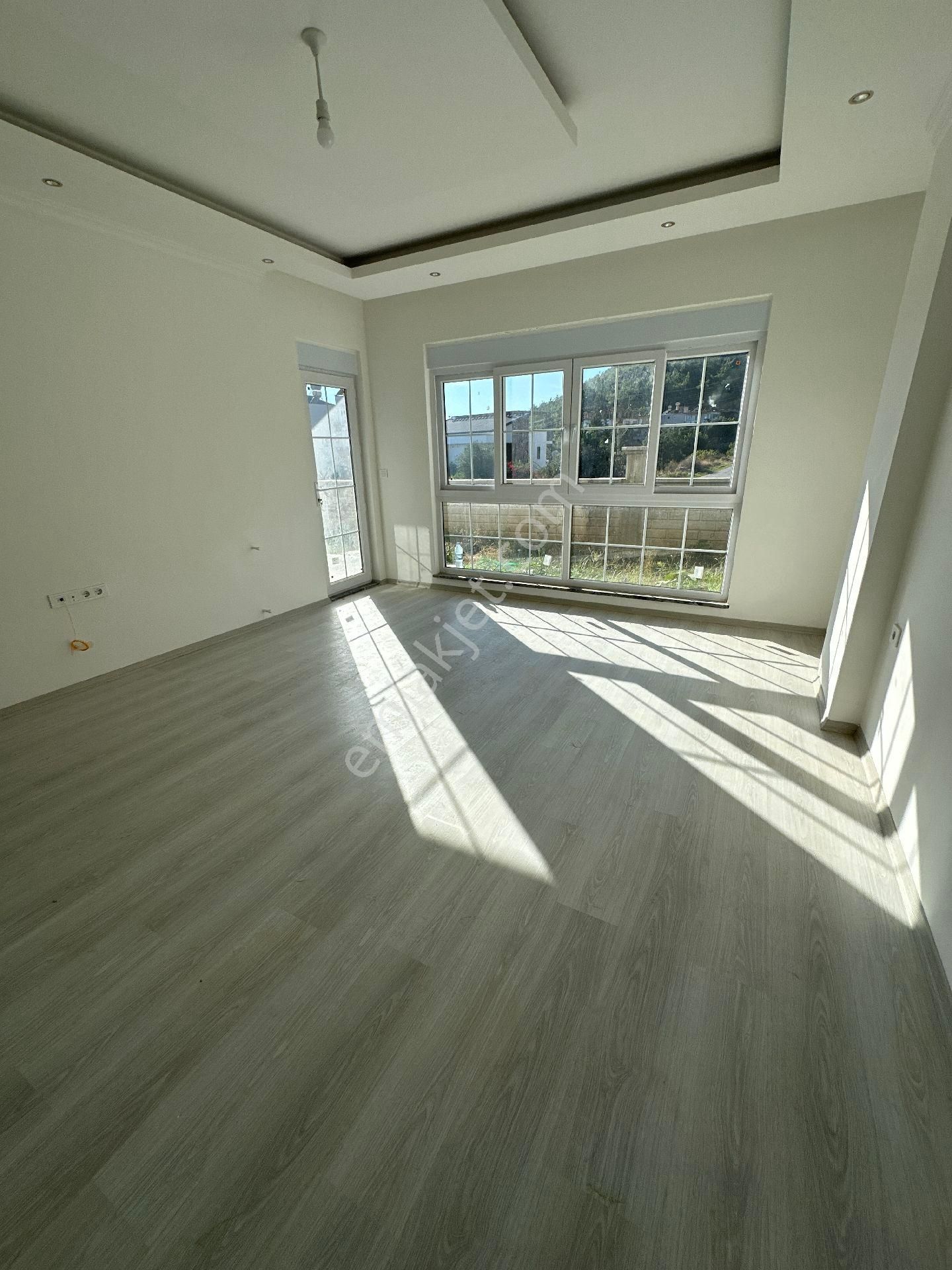 Satılık 3+1 Daire Küçük Bahçeli Çıplaklı //alanya - Görsel 15