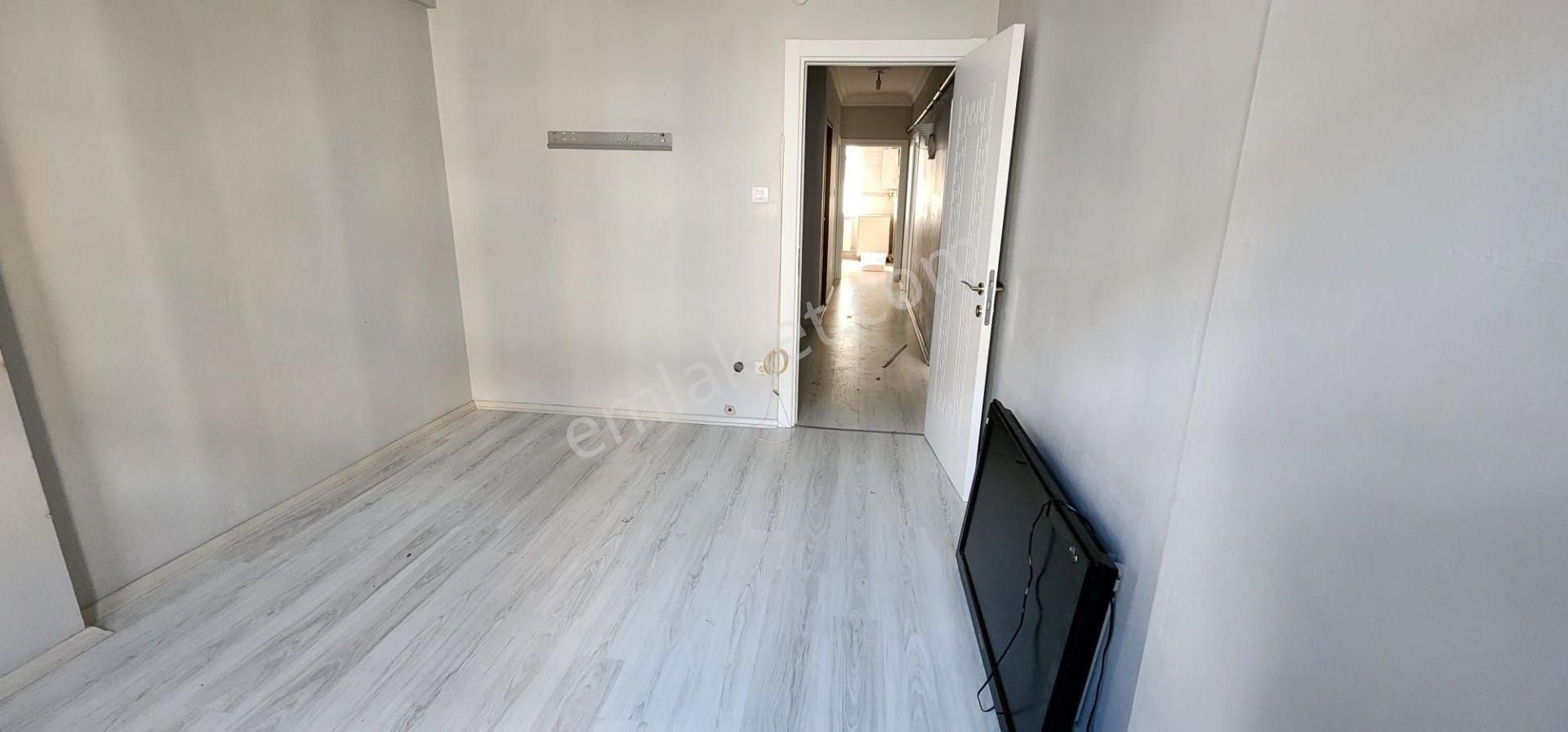 (acil!) Fidan Sokak 2+1 Ferah 100m2 Ulaşım İyi Merkezi Konum - Görsel 3