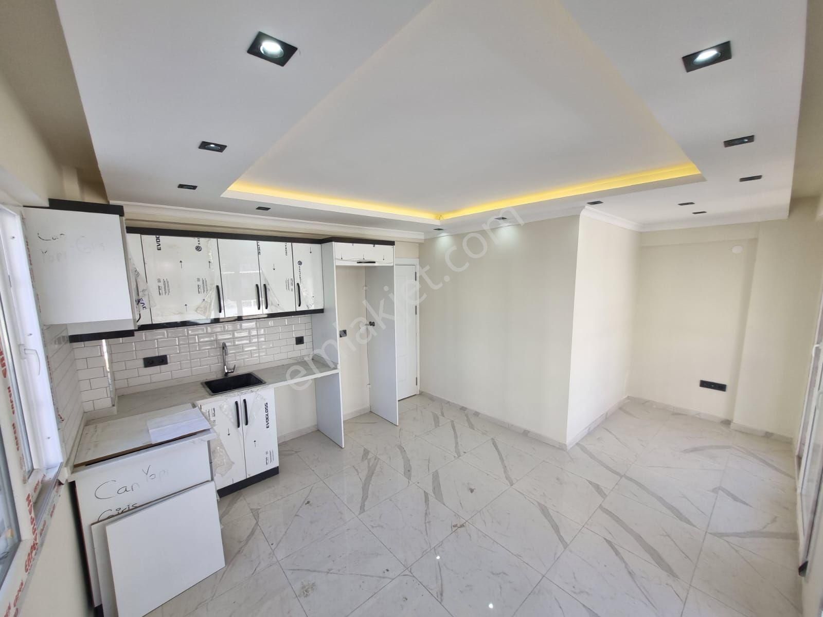 Aydın Didim Cumhuriyet Mahallesinde Yüksek Gırıs Asansörlü