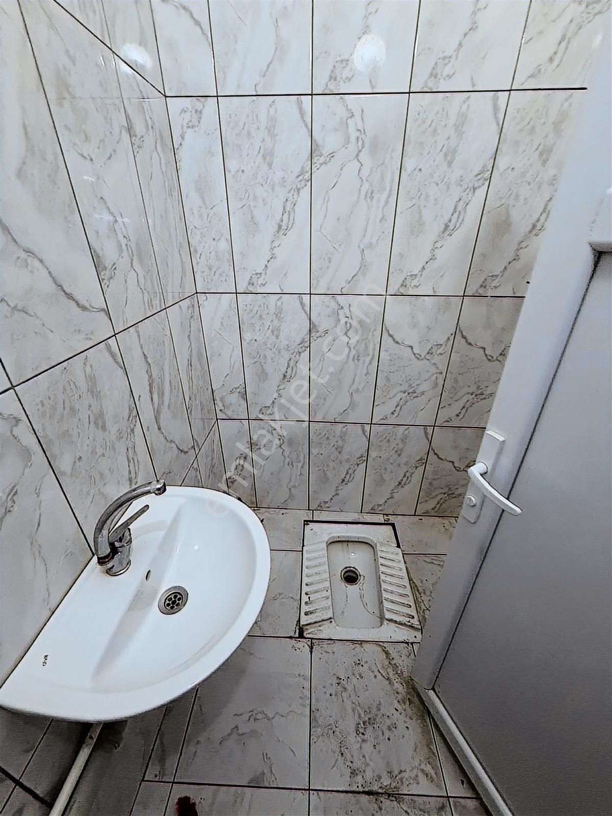 Kanarya Üst Bölge'de Kiracılı 160 M2 Satılık Dükkan Kelepir !! - Görsel 3