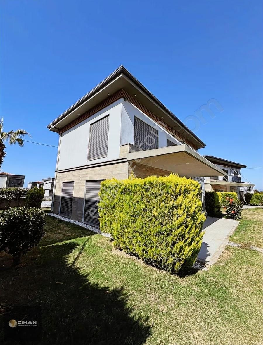 Kuşadası Güzelçamlı'da Tek Müstakil Yazlık Villa - Görsel 3