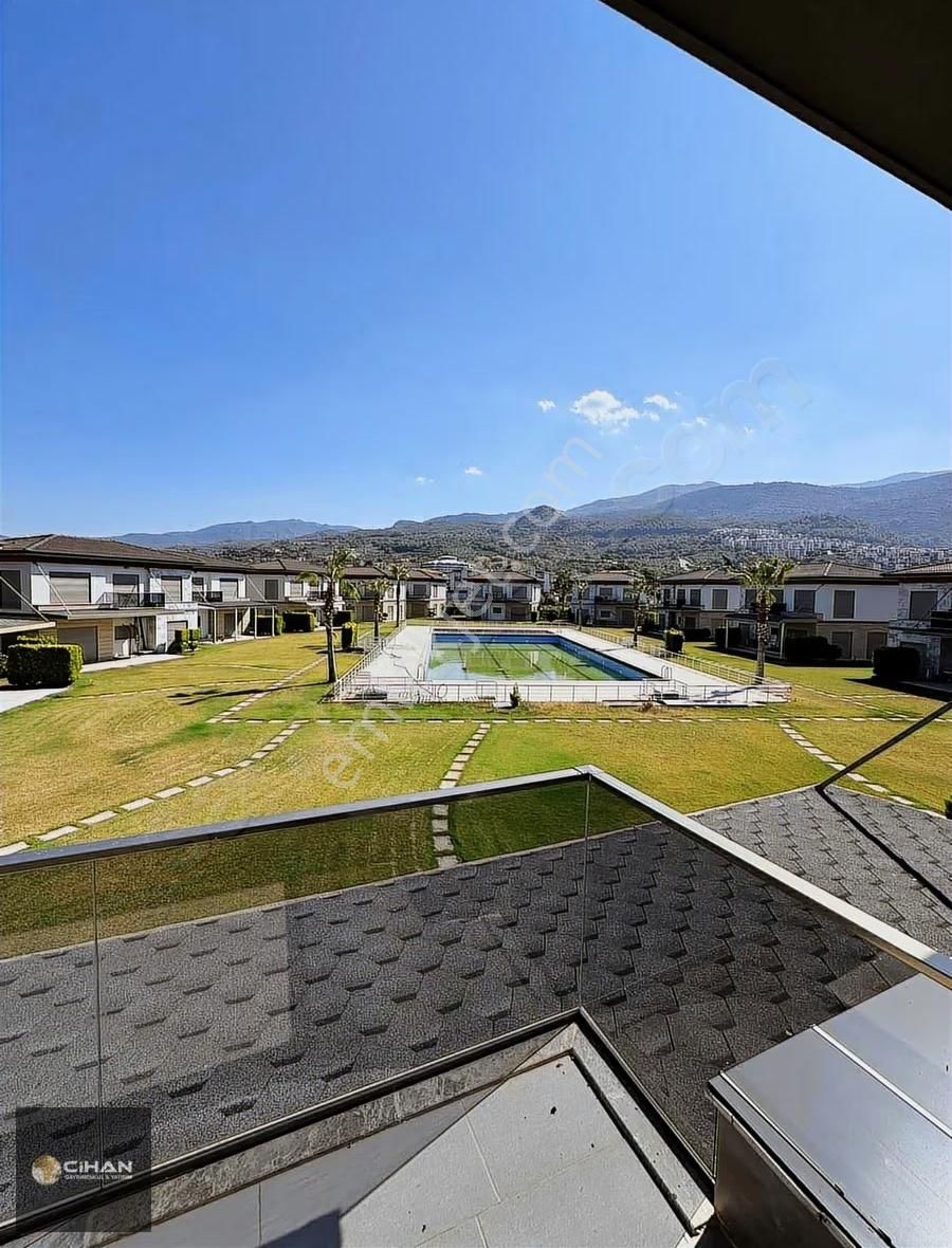 Kuşadası Güzelçamlı'da Tek Müstakil Yazlık Villa - Görsel 10
