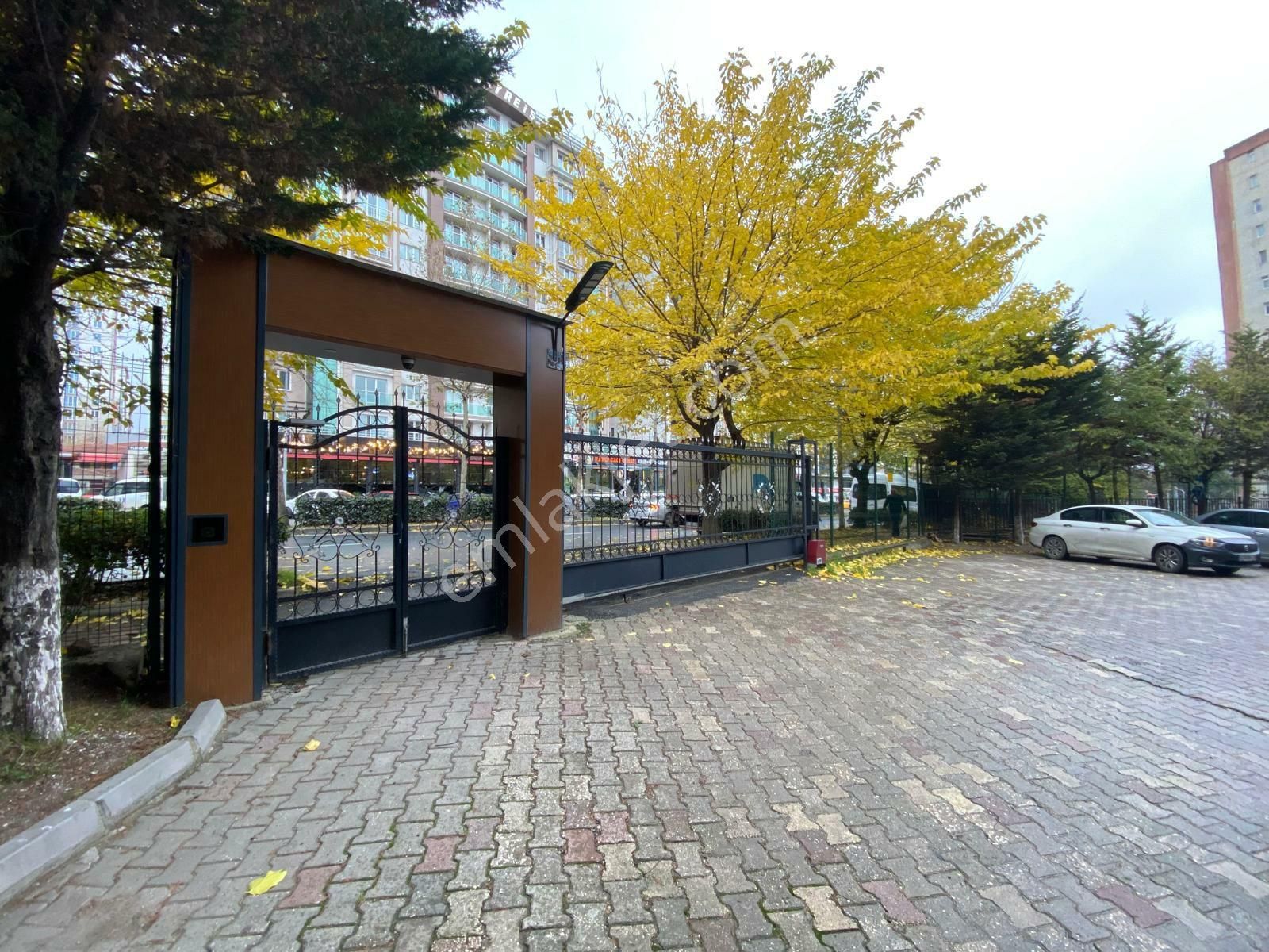 Beylikdüzü Metrobüse Yürüme Mesafesi De 3+1