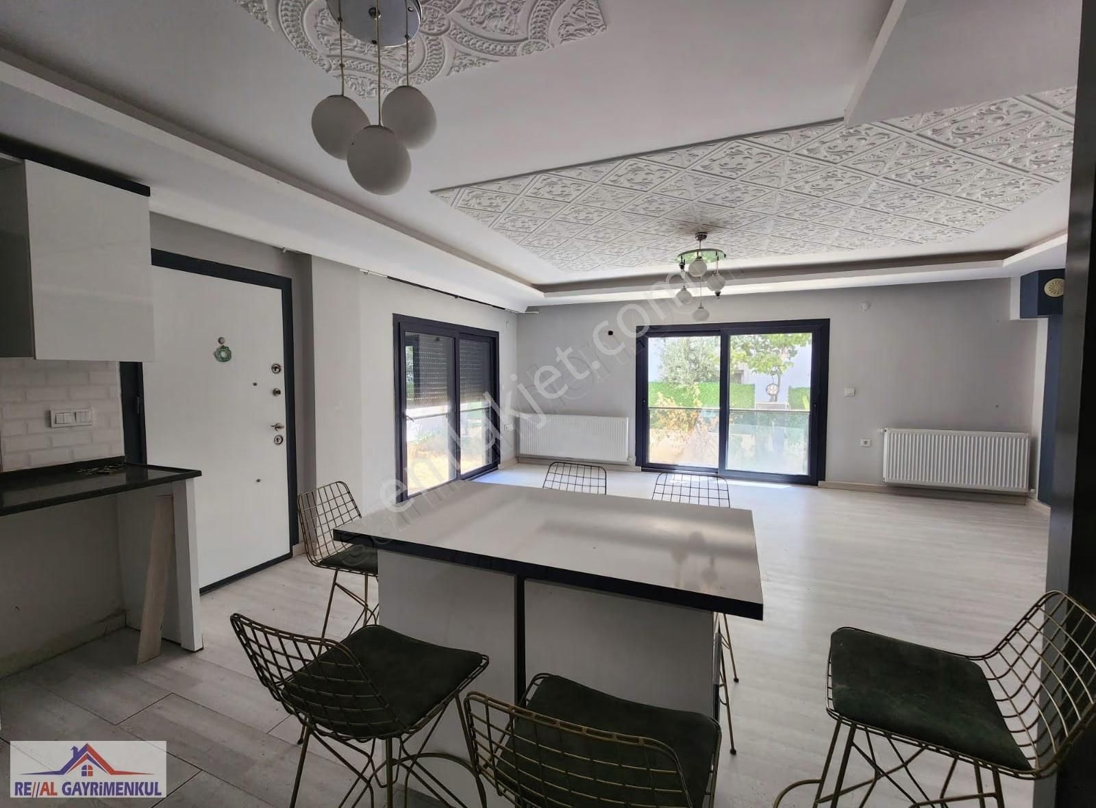 Real Gayrimenkul'den Barbaros'da Açık Mutfak 4+1 Villa - Görsel 23