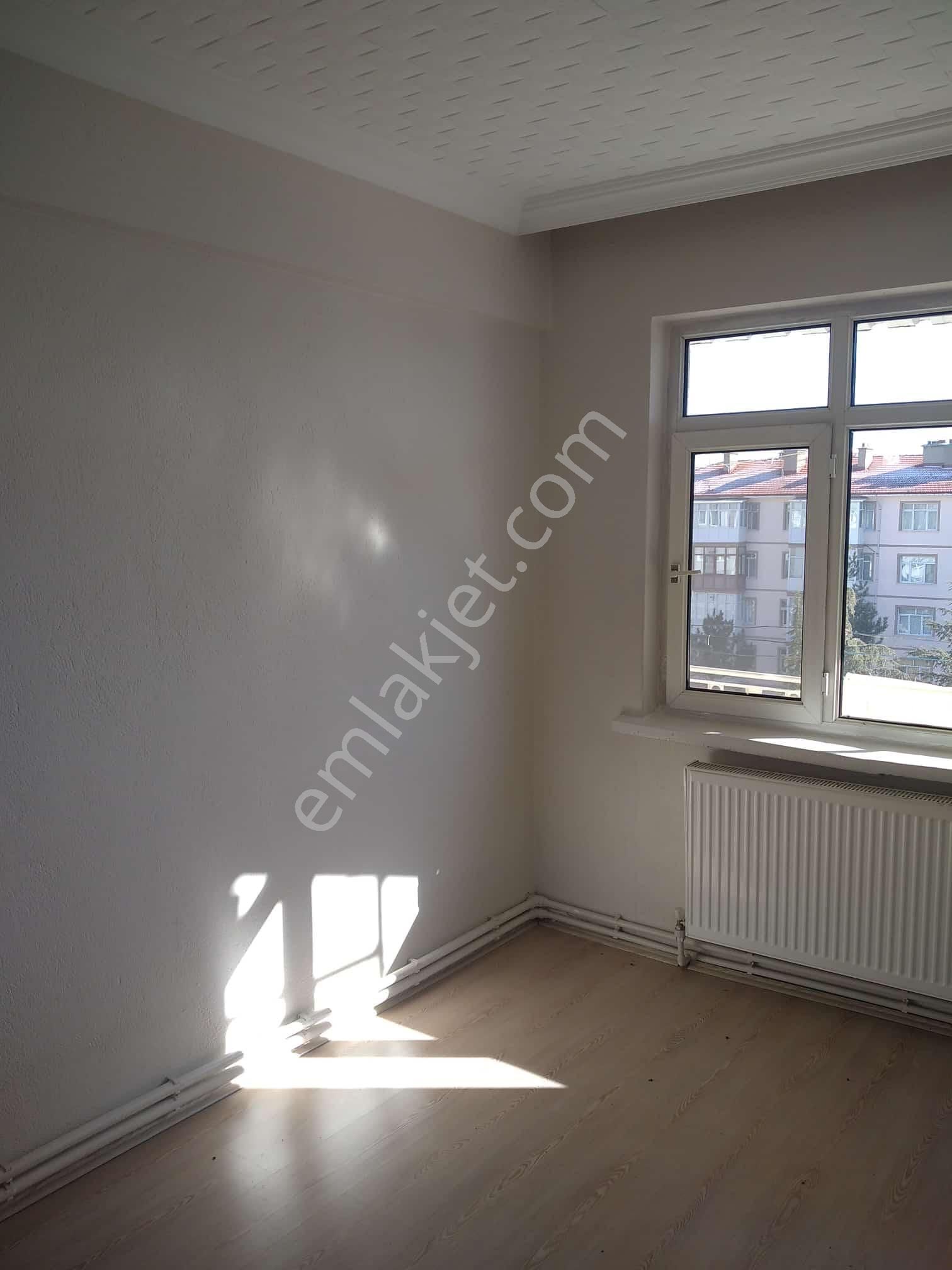 Sücüllü Emlaktan Satılık Daire Yallagöz Yüksek Okulu Yanı 3+1 Güney Kuzeycephe - Görsel 17