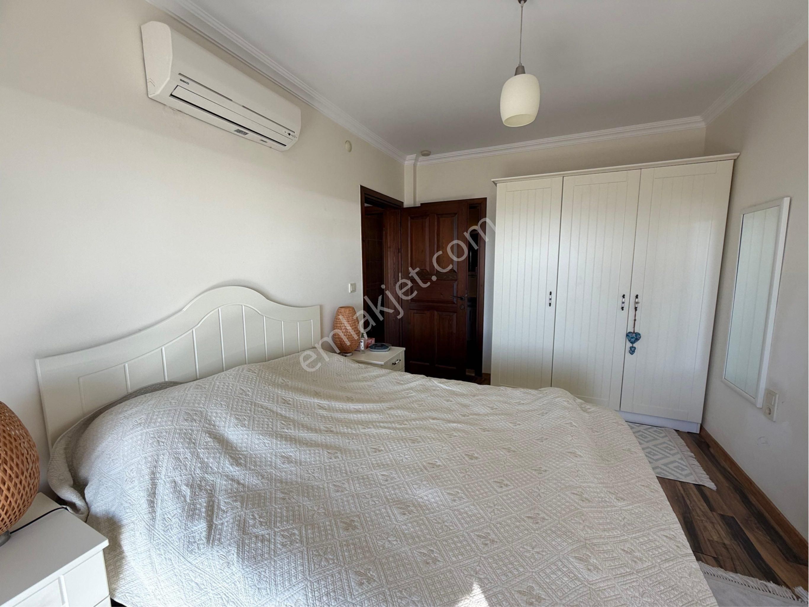 Satılık Müstakil Villa Özel Havuzlu Denize Yakın Garajlı Manzaralı Ev Yatırıma Uygun - Görsel 26