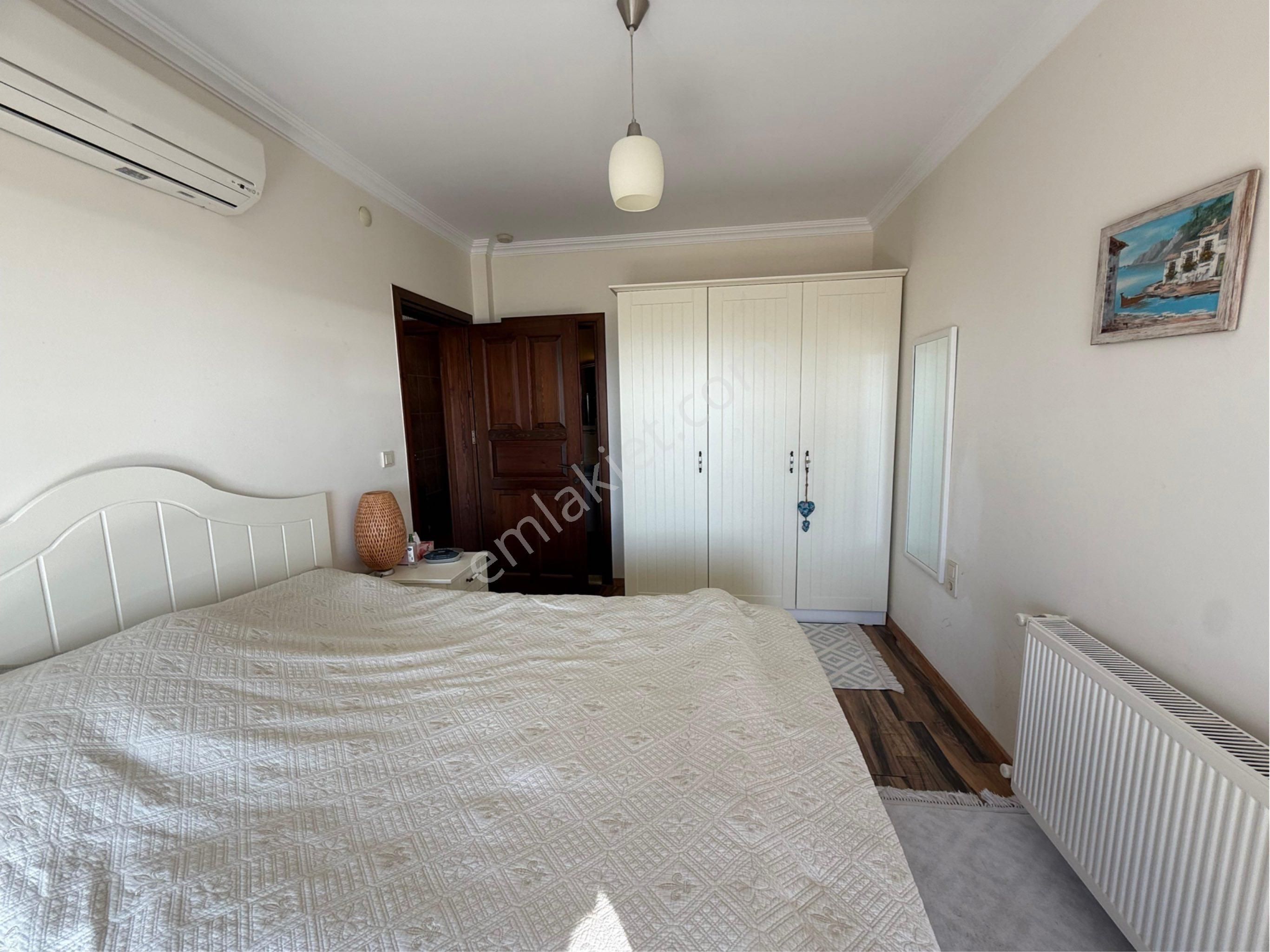 Satılık Müstakil Villa Özel Havuzlu Denize Yakın Garajlı Manzaralı Ev Yatırıma Uygun - Görsel 24