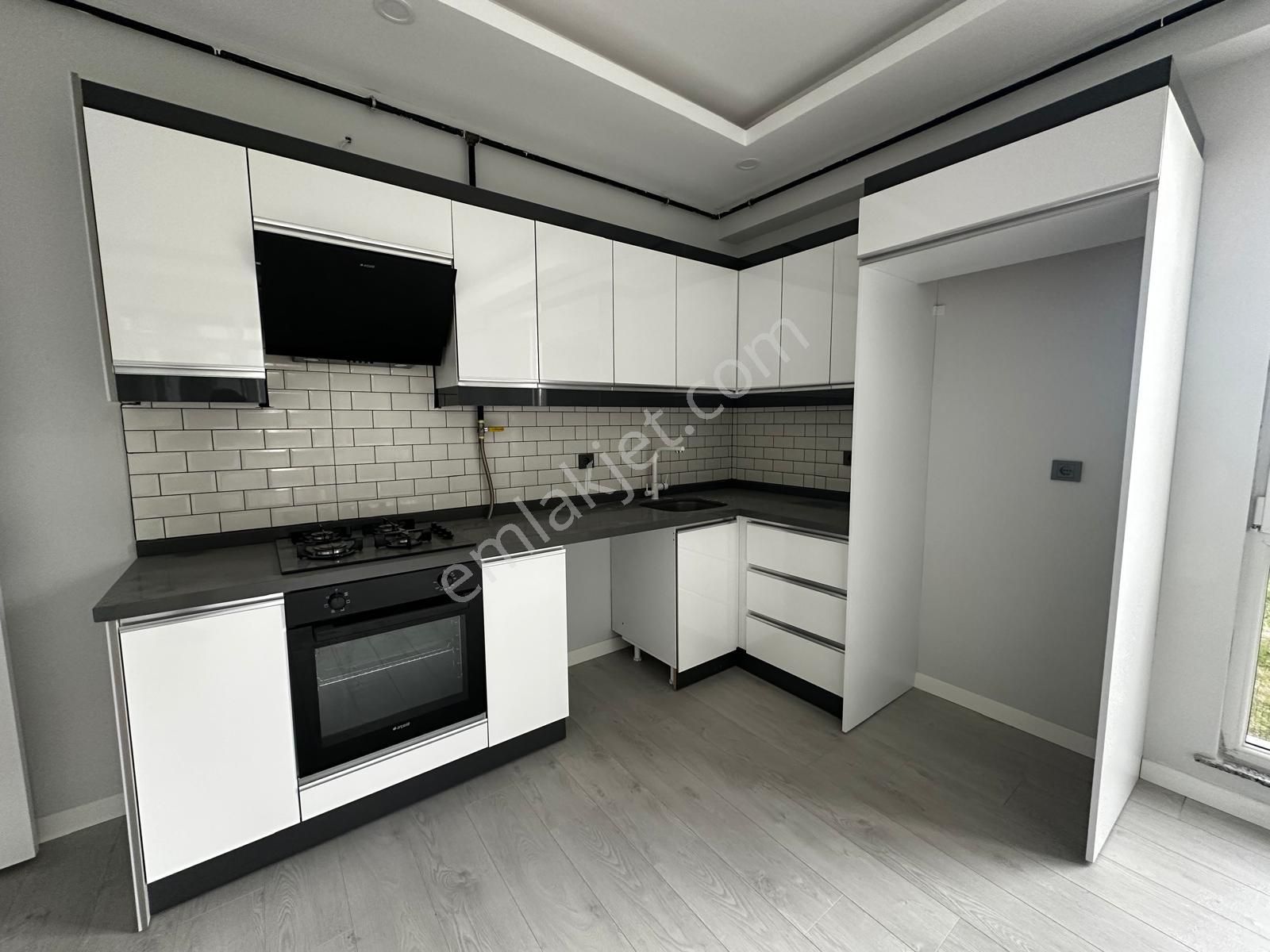 Molla Team'den Hürriyet Mah'de Kiralık Daire 2+1 Net 70m2 - Görsel 5