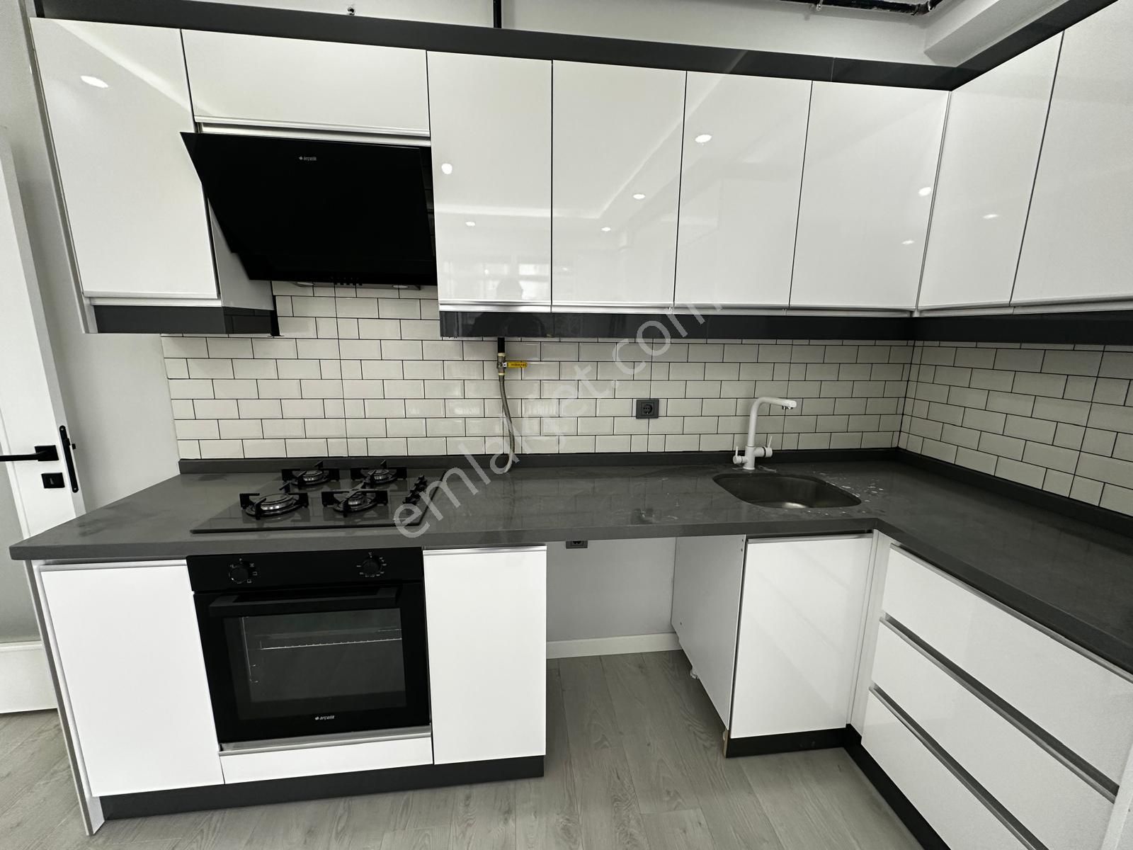 Molla Team'den Hürriyet Mah'de Kiralık Daire 2+1 Net 70m2 - Görsel 6