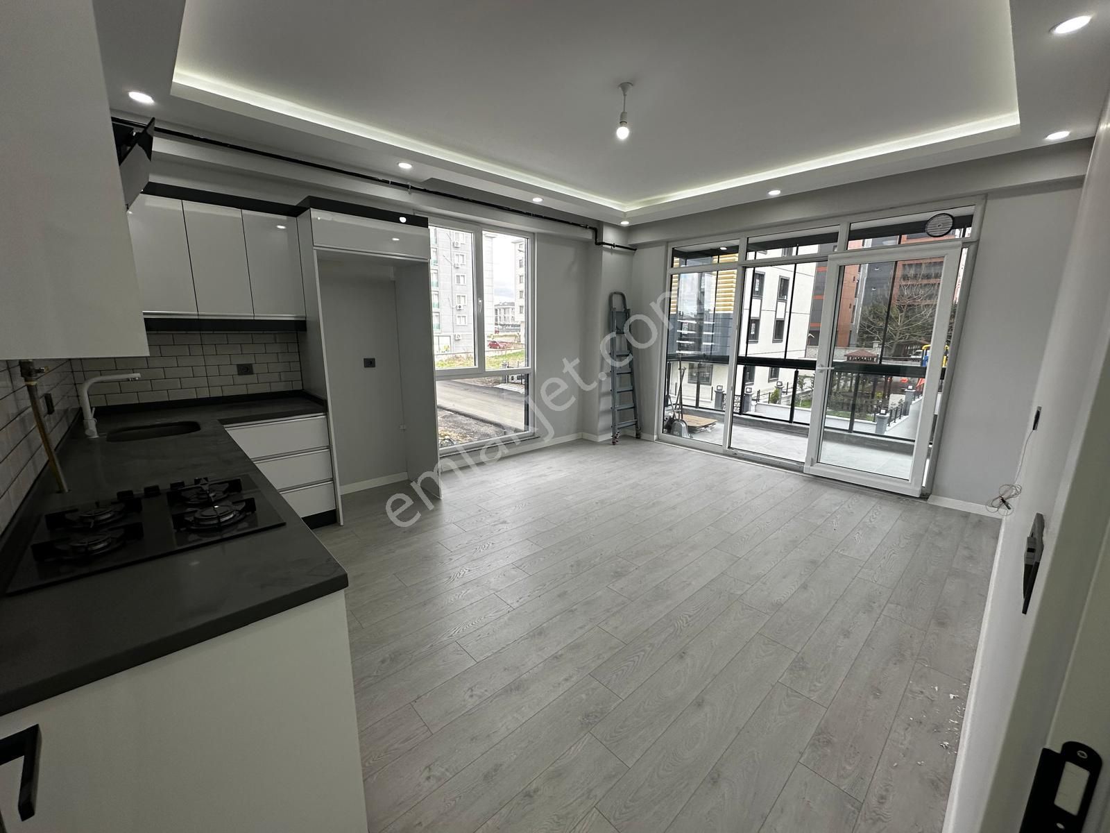 Molla Team'den Hürriyet Mah'de Kiralık Daire 2+1 Net 70m2