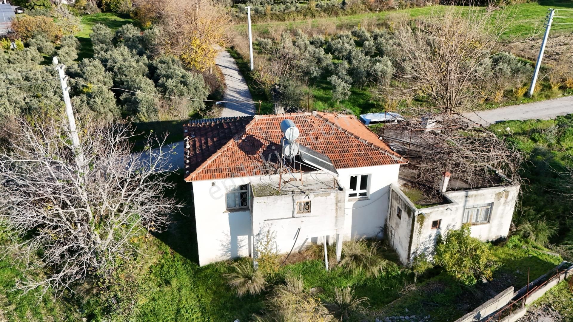 Kaş Nergiz Emlaktan Kadıköyde Tek Tapu Tarla İçinde Evi Mevcut - Görsel 3