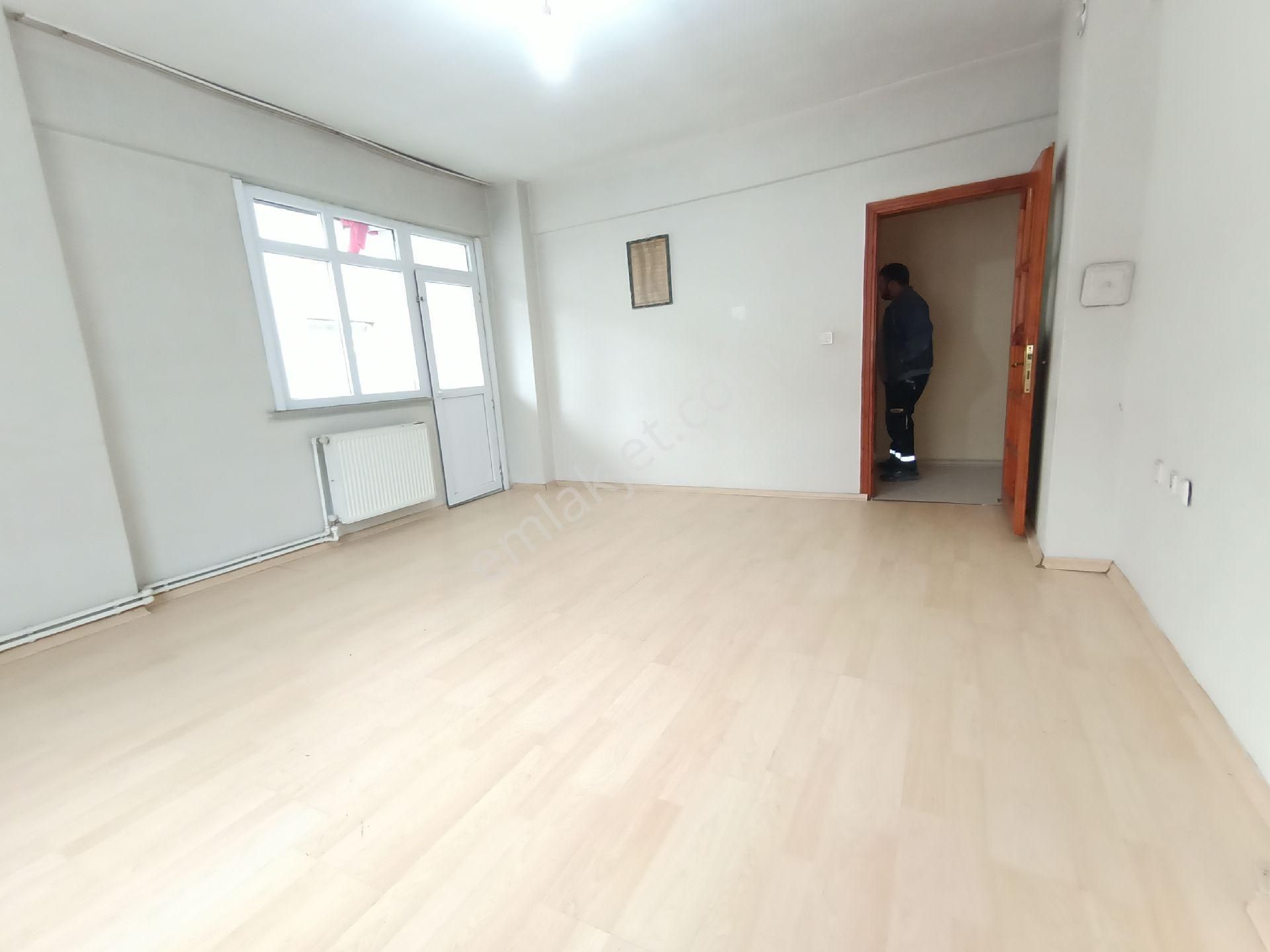 Abdurrahmangazi Mah De 15-20 Yıllık Binada , arakat 3+1 - Görsel 12