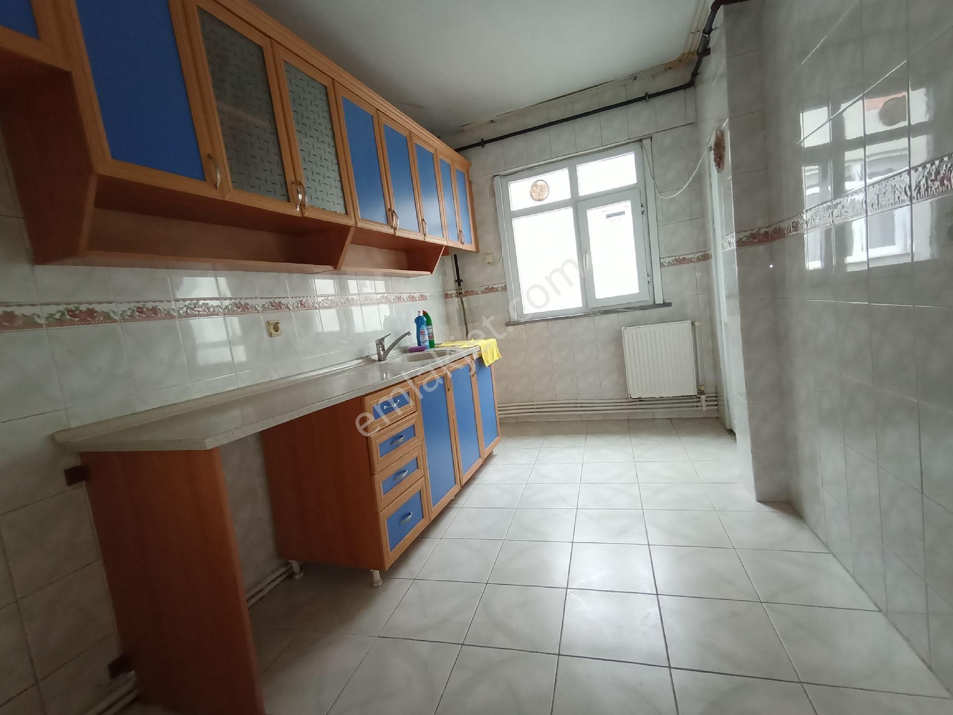 Abdurrahmangazi Mah De 15-20 Yıllık Binada , arakat 3+1 - Görsel 5