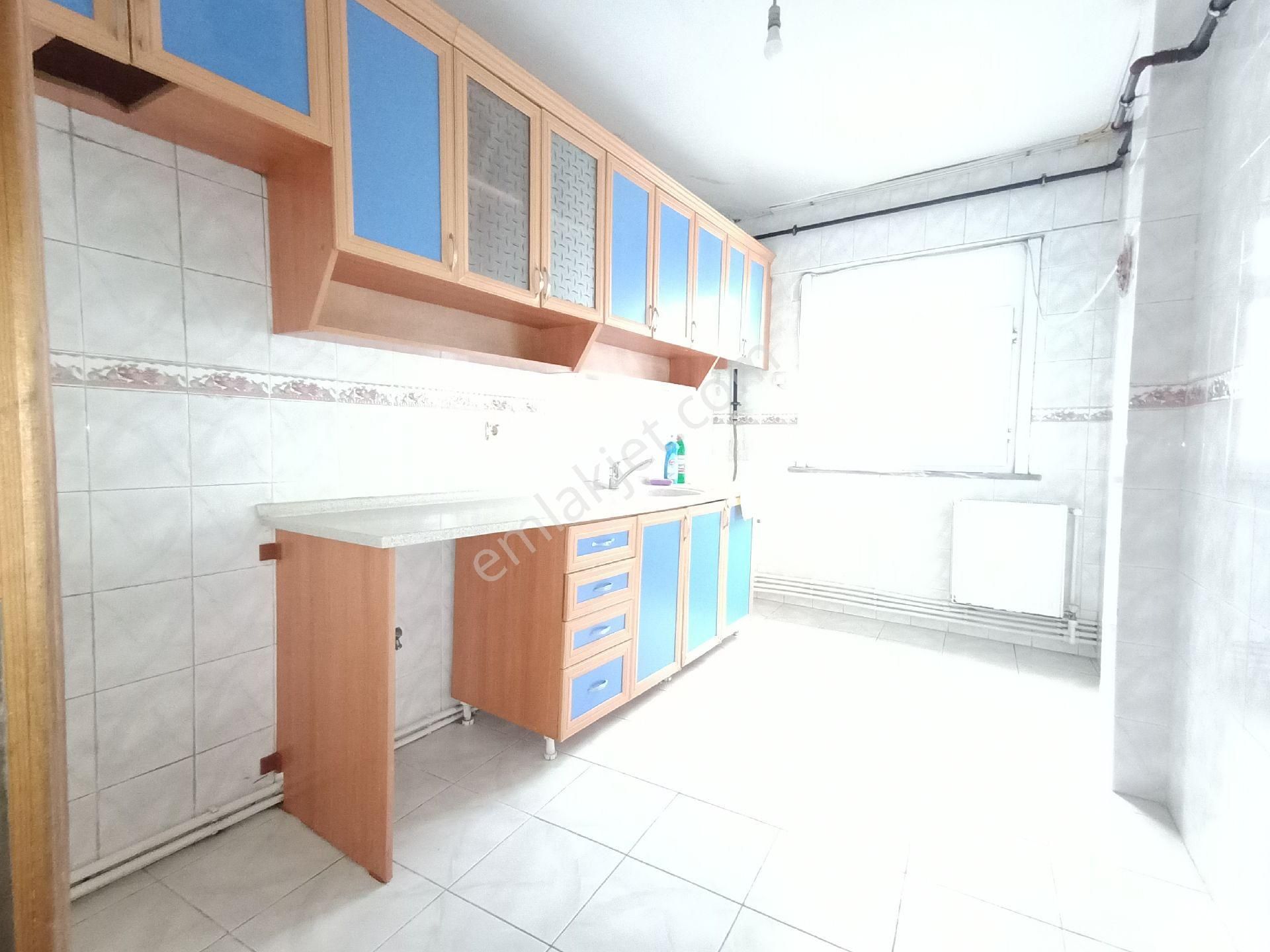 Abdurrahmangazi Mah De 15-20 Yıllık Binada , arakat 3+1 - Görsel 6