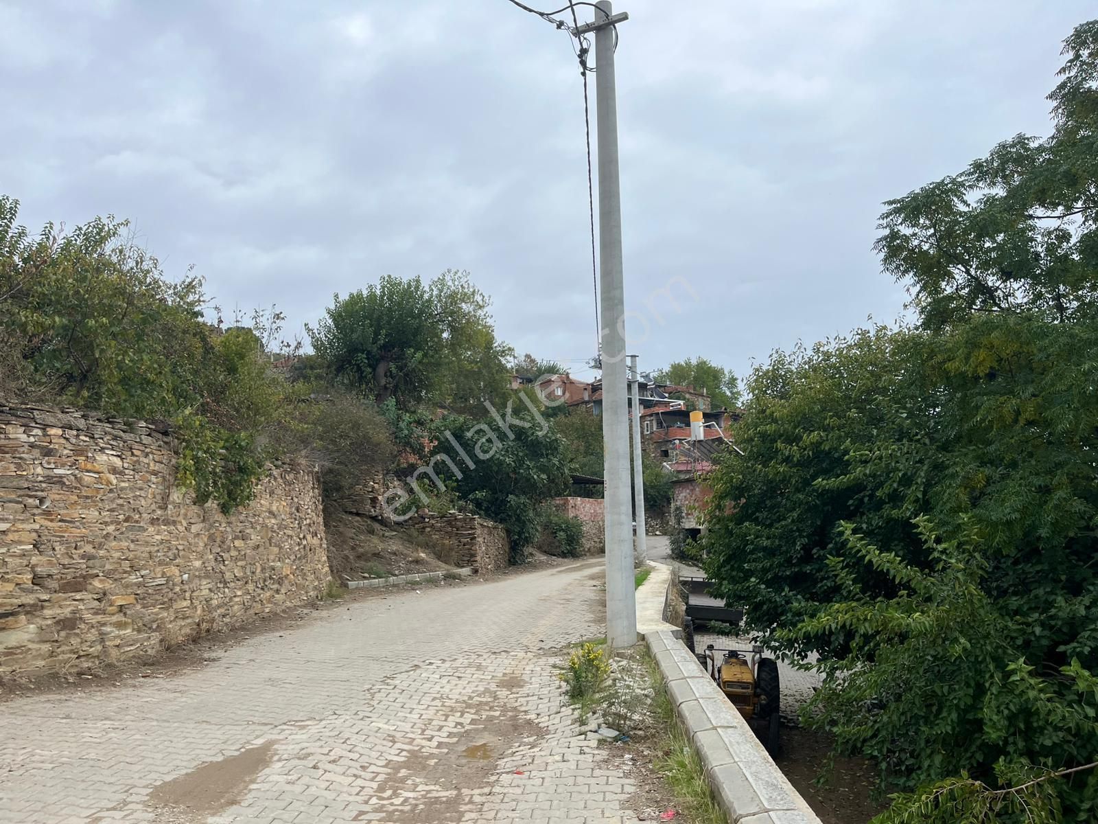 İzmir Bayındır Söğütören Satılık Taş Ev Ve Arsası - Görsel 15