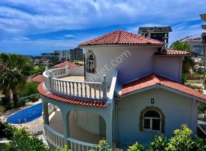 Alanya Avsallar Satılık Villa 3+1
