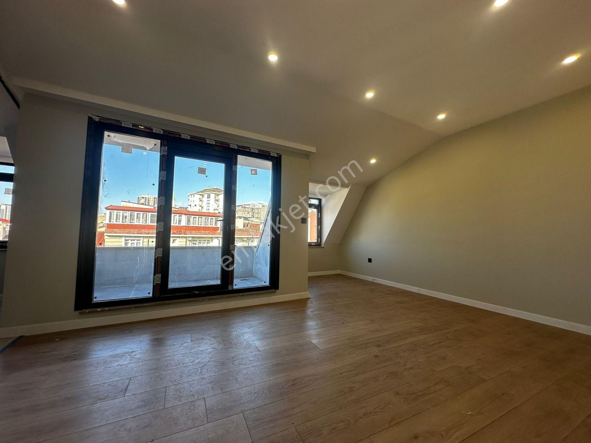 Litros'tan Fevziçakmak Mah 75m2 1+1 Kredili 4.kat Satılık Daire