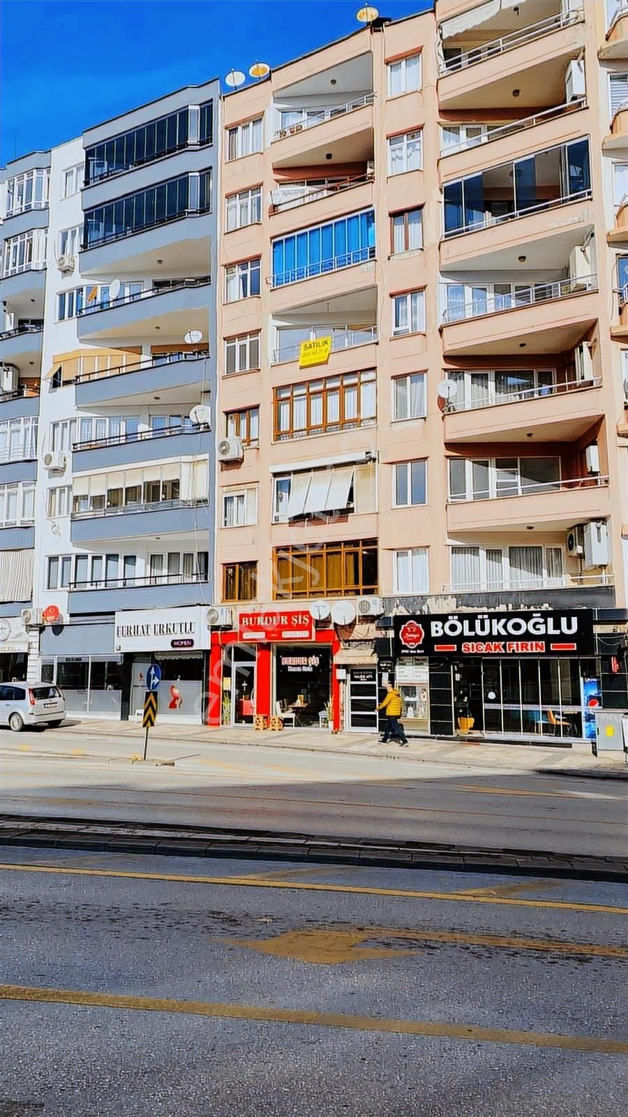 Arevtürk'den Cadde Üzerinde Satılık 130 M2 3+1