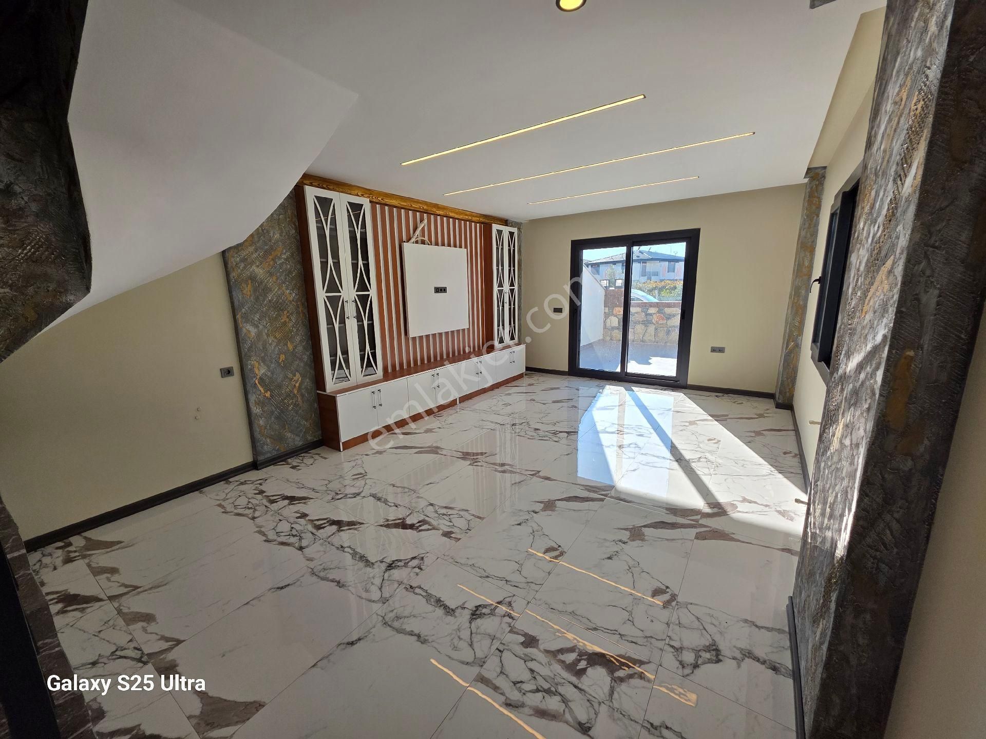 🏡 Aydın Didim Hisar Mahallesinde Satılık 3+1 Deniz Manzaralı Tripleks Villa 🏡 - Görsel 5