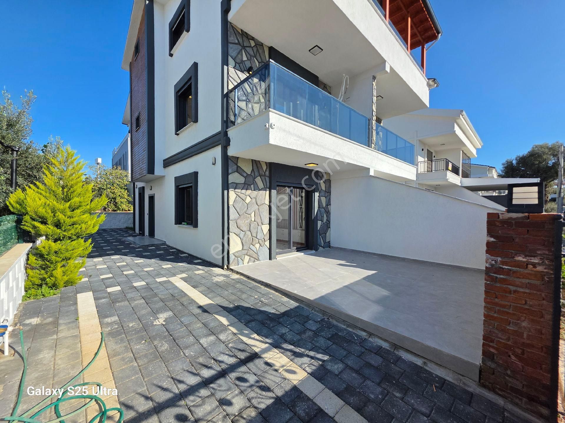 🏡 Aydın Didim Hisar Mahallesinde Satılık 3+1 Deniz Manzaralı Tripleks Villa 🏡